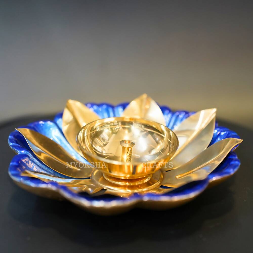 Brass Sunflower Designed Diya - Swadesiicart