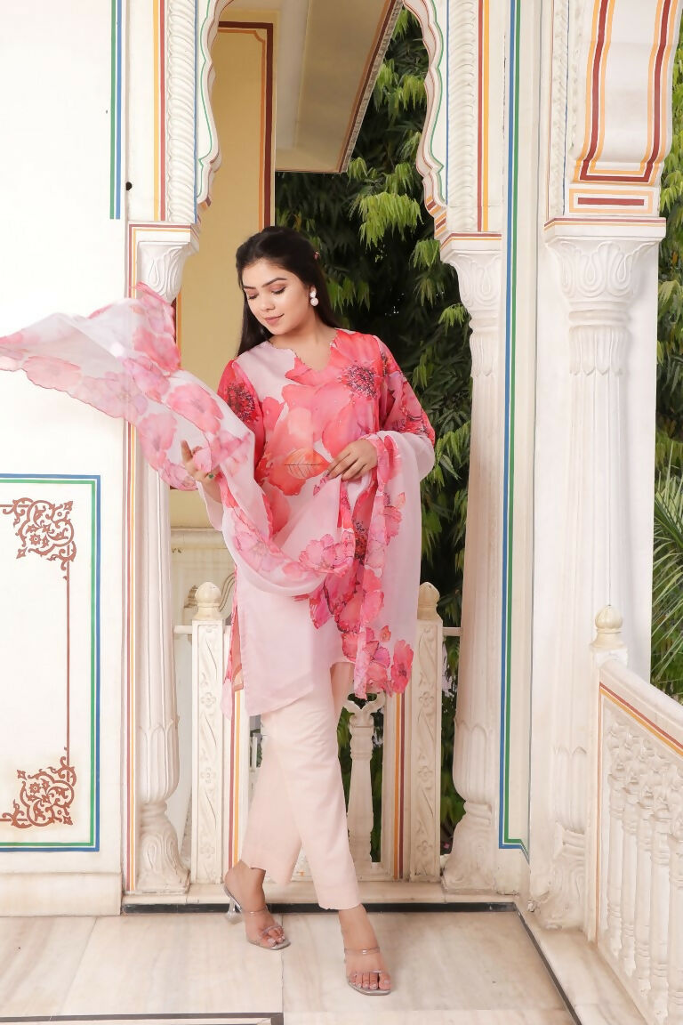 Vaasva Women Ivory Tabby Slik Print & Embroidered Kurta, Pant & Dupatta set | Swadesiicart