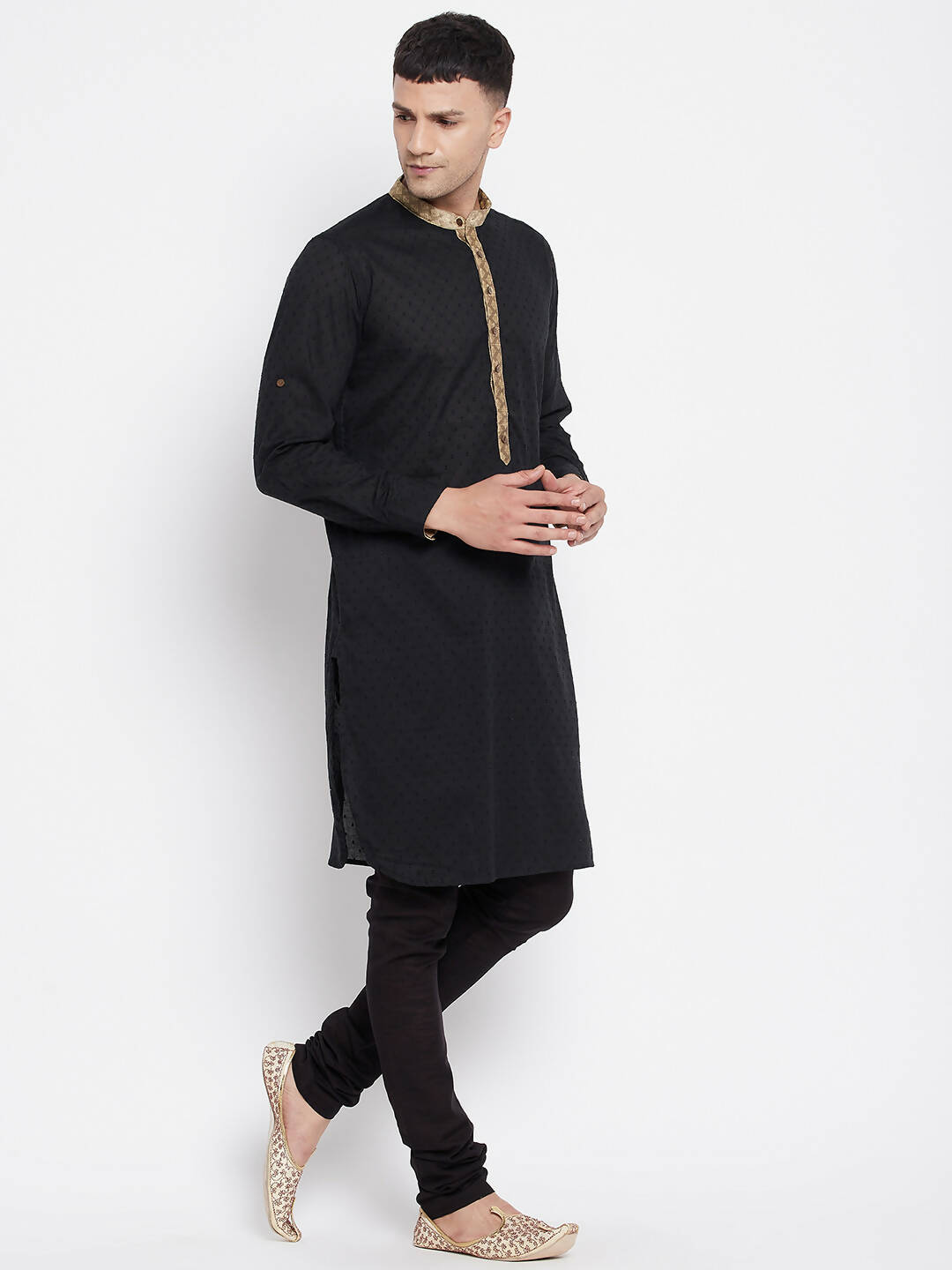 Even Apparels Black Pure Cotton Men's Kurta With Contrast Collar And Placket | Swadesiicart