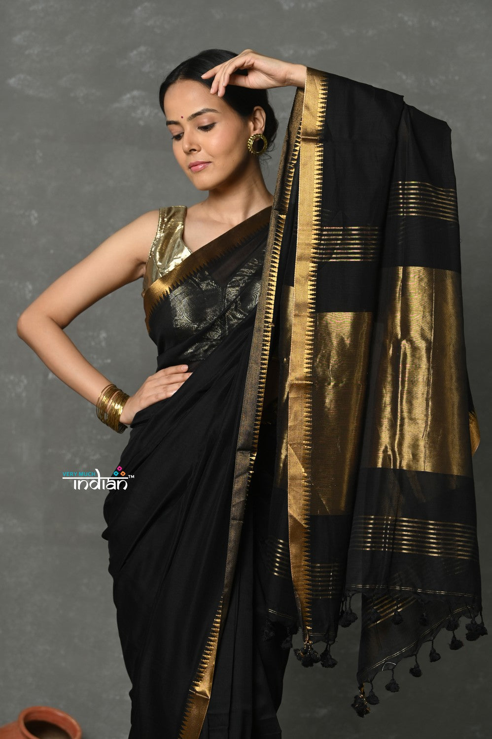Very Much Indian Designed by VMI ~ Pure High Quality Mul Cotton Handloom Saree - Black Gold | Swadesiicart