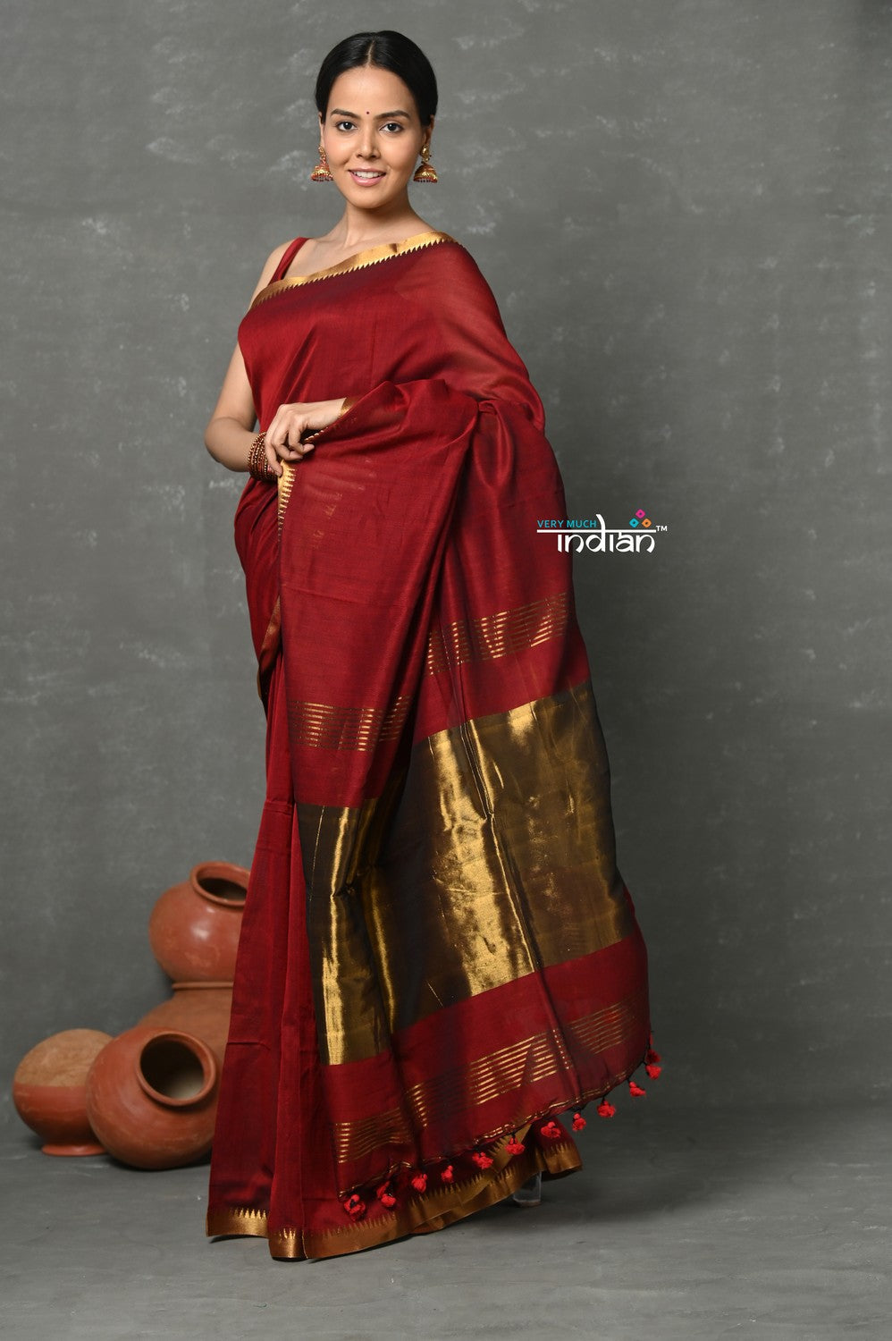 Very Much Indian Designer! High Quality Pure Mul Cotton Handloom Saree - Maroon | Swadesiicart