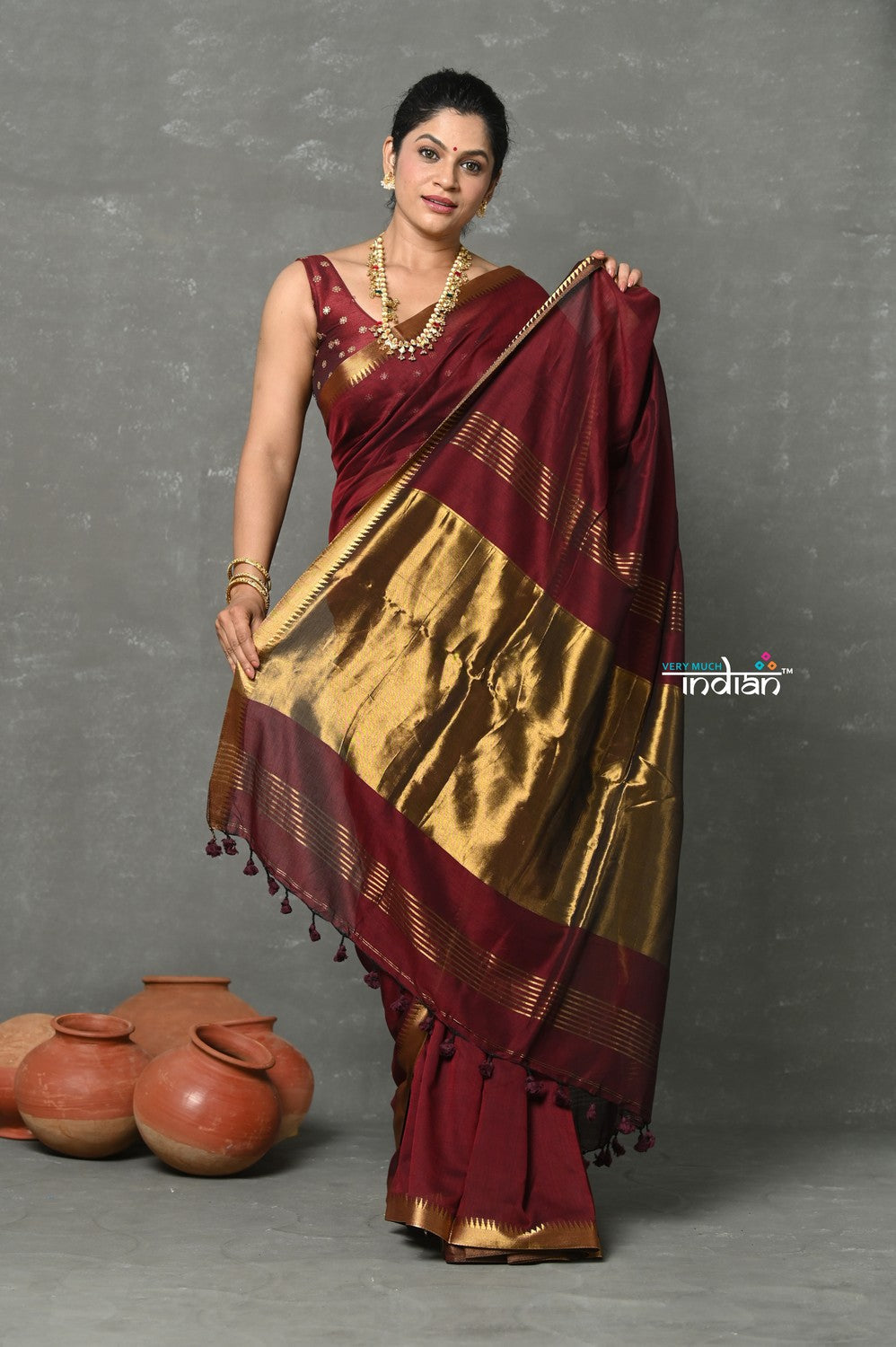 Very Much Indian Designer! High Quality Pure Mul Cotton Handloom Saree - Dark Maroon | Swadesiicart