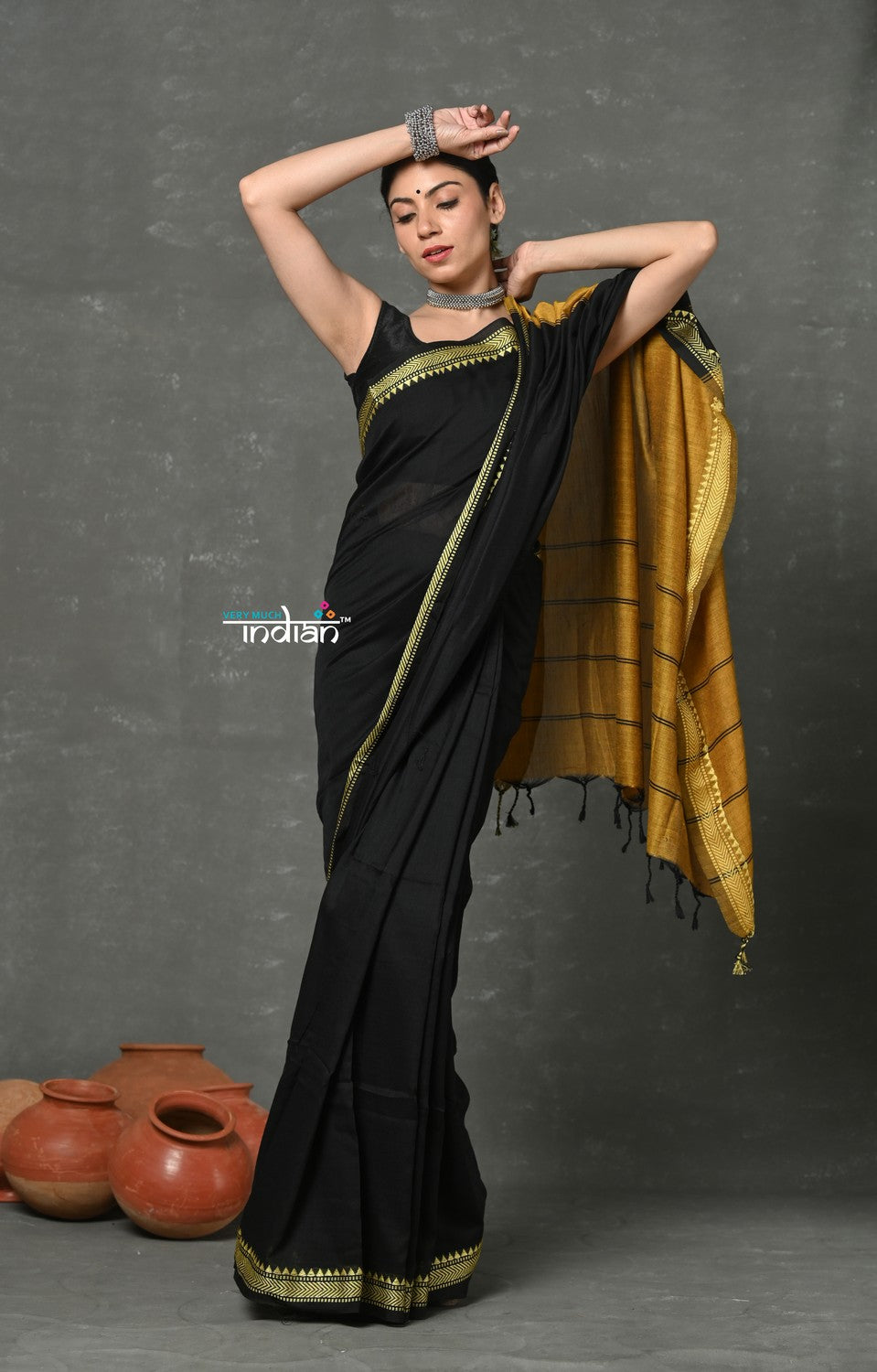 Very Much Indian Pure Mul Cotton Handloom Saree - Black | Swadesiicart