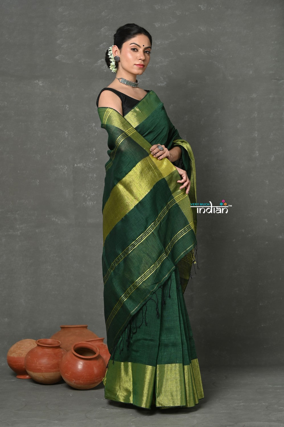 Very Much Indian Tyohaar - Handloom Pure Cotton Linen Saree With Golden Border - Green | Swadesiicart