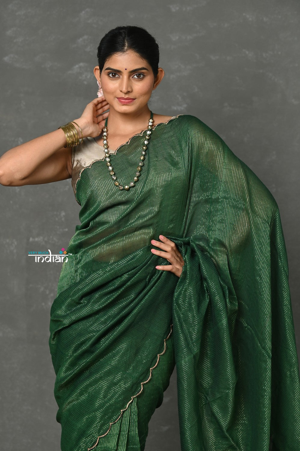 Very Much Indian Tyohaar - Mul Cotton Zari Design Handloom Woven Saree - Dark Green | Swadesiicart