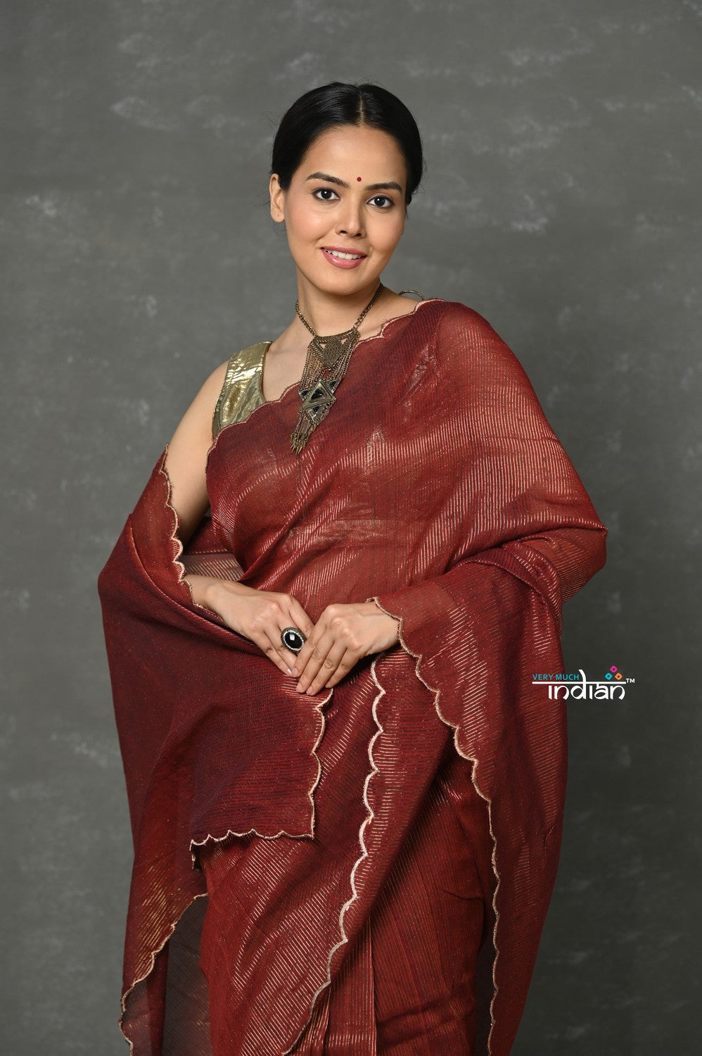 Very Much Indian Mul Cotton Zari Design Handloom Woven Saree - Maroon | Swadesiicart