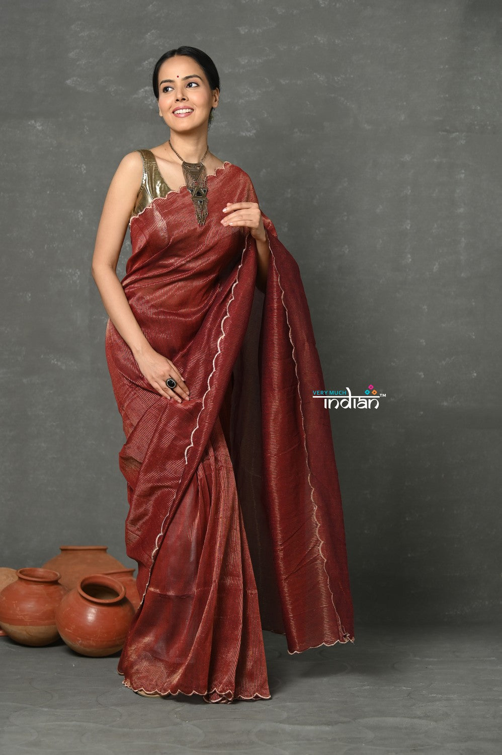 Very Much Indian Tyohaar - Mul Cotton Zari Design Handloom Woven Saree - Maroon | Swadesiicart