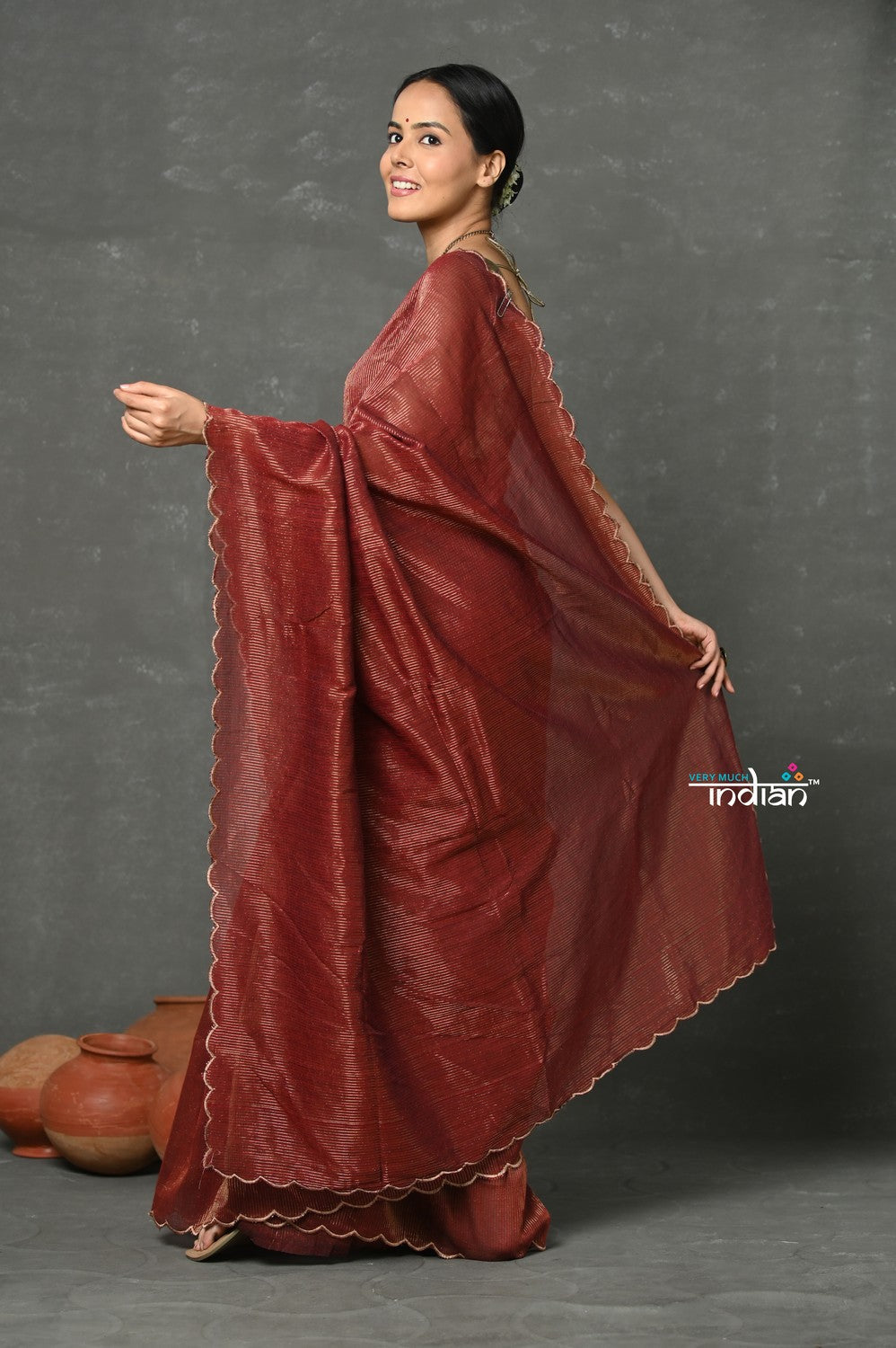 Very Much Indian Tyohaar - Mul Cotton Zari Design Handloom Woven Saree - Maroon | Swadesiicart