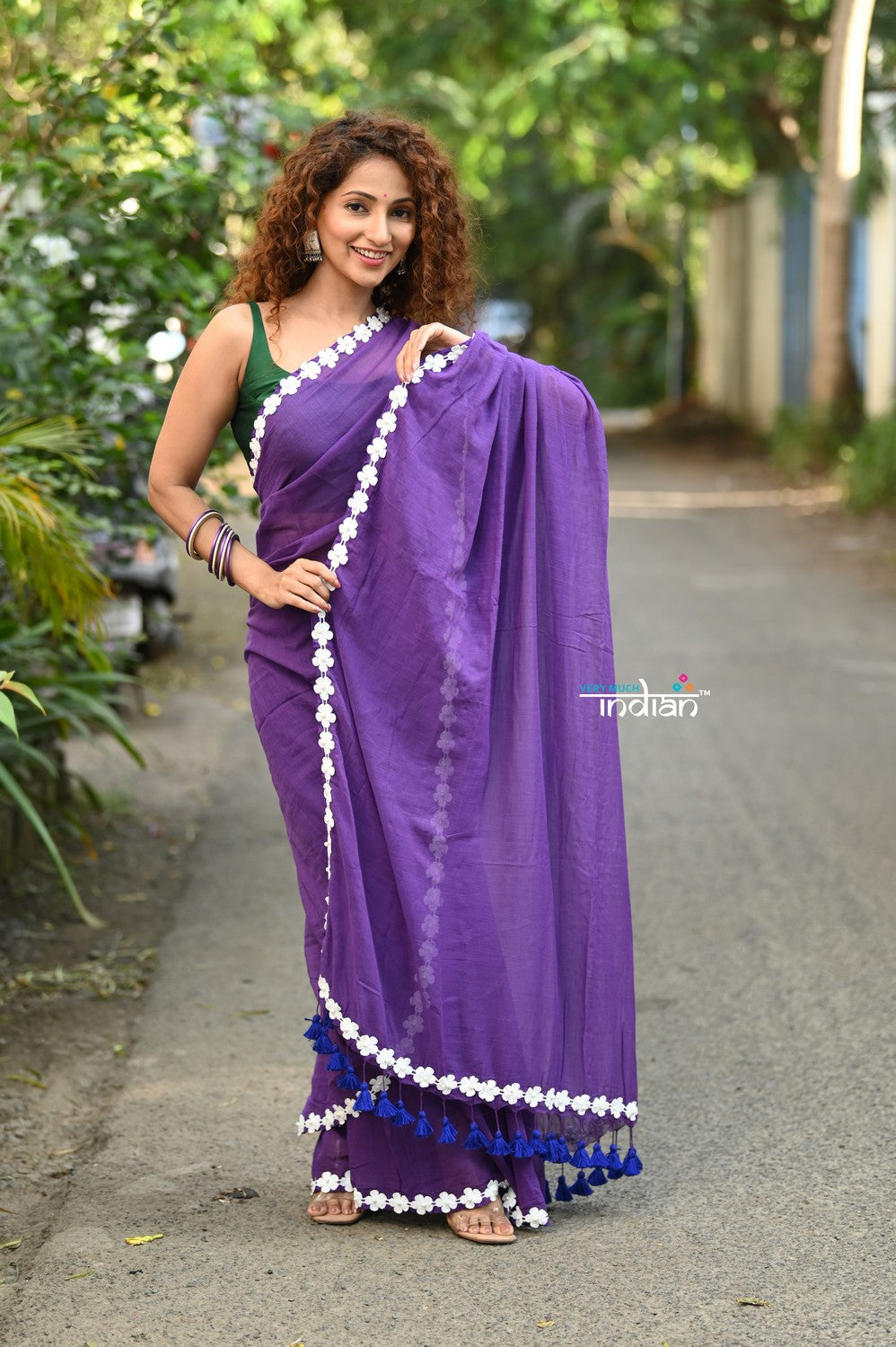 Very Much Indian Taapsee - Designer! Pure Mul Cotton Saree with Sleek Border - Purple | Swadesiicart