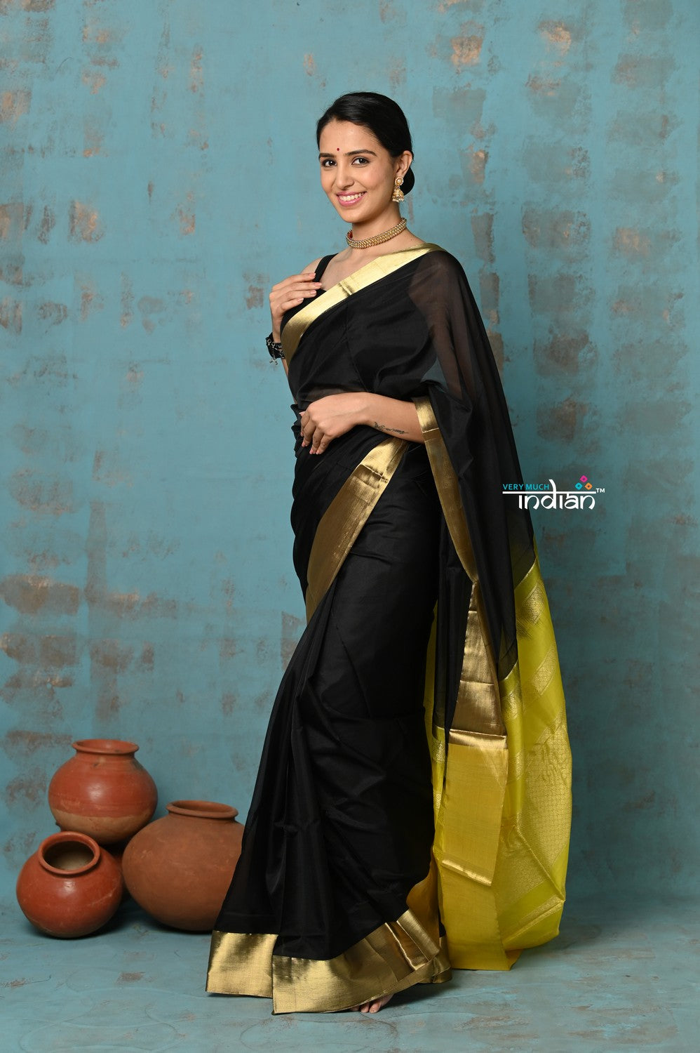 Very Much Indian Prerna - Handloom Pure Chanderi Cotton Silk Saree With Golden Border - Black | Swadesiicart