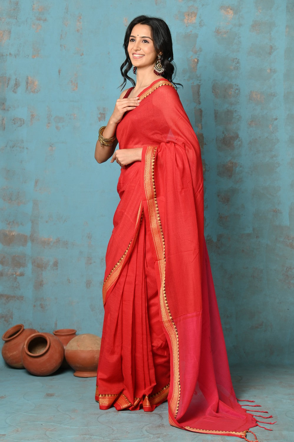 Very Much Indian Tyohaar - Pure Mul Cotton Handloom Saree - Red | Swadesiicart