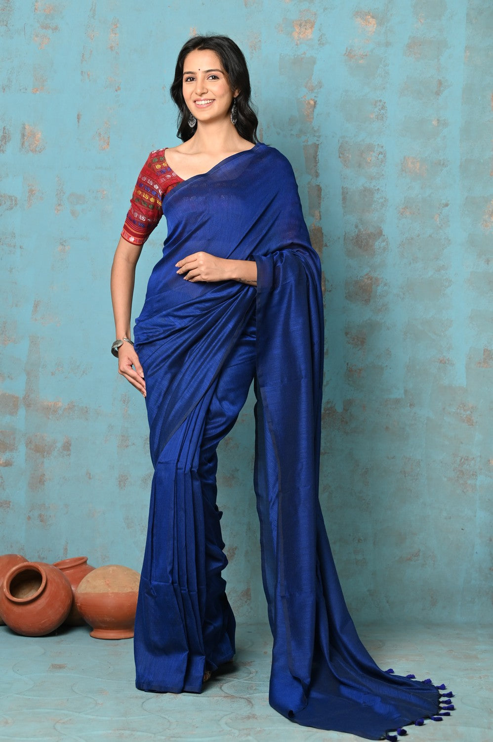 Very Much Indian Tyohaar - Mul Cotton Handloom Woven Saree - Navy Blue | Swadesiicart