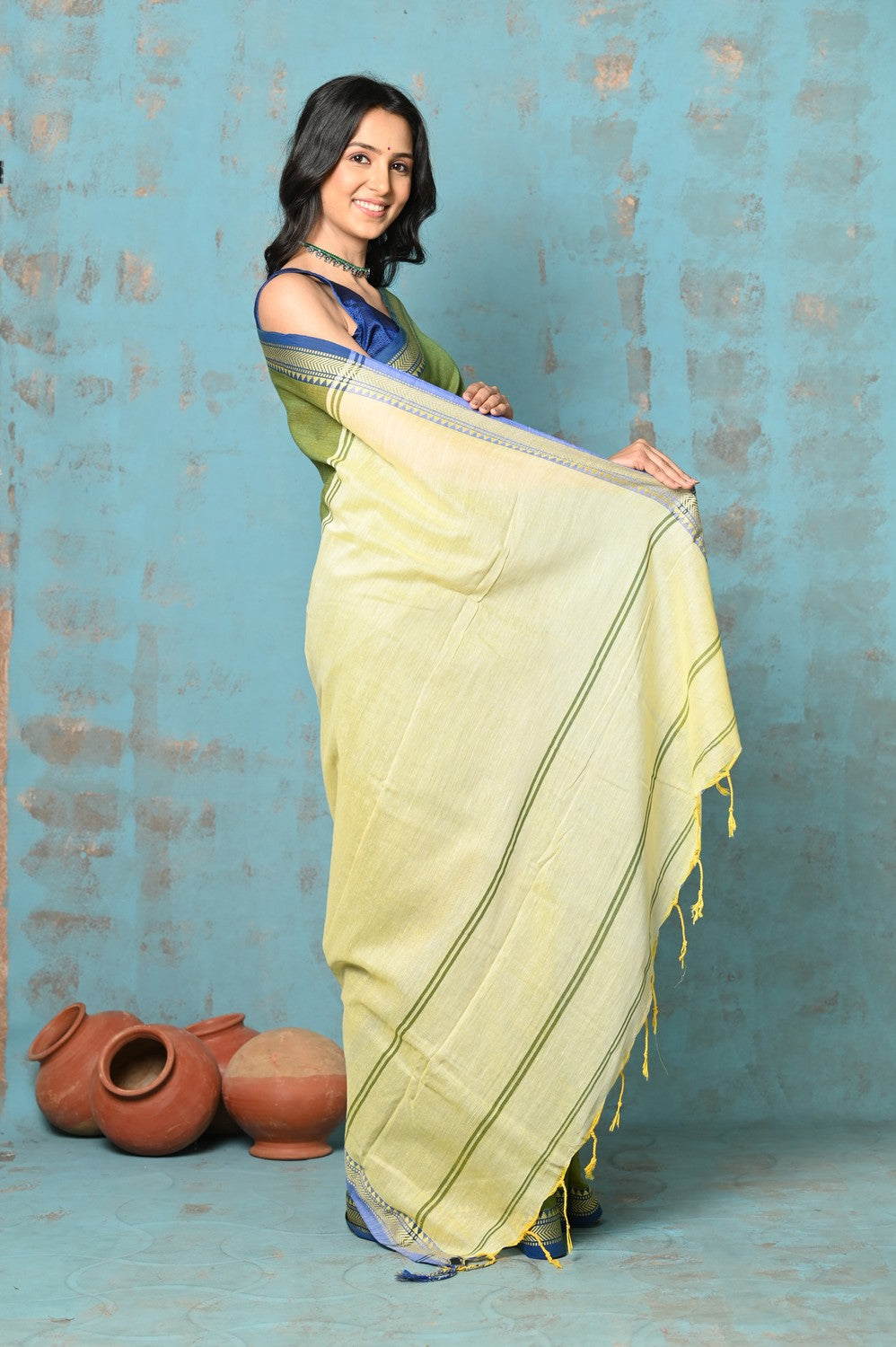 Very Much Indian Tyohaar - Pure Mul Cotton Handloom Saree - Mehendi Green | Swadesiicart