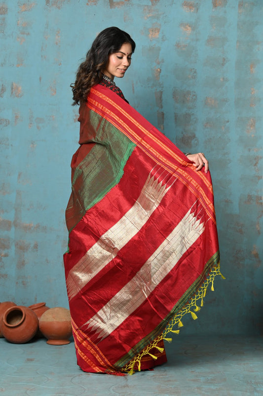 Very Much Indian Tyohaar - Traditional Handloom Dual Tone Green Red Ilkal Cotton Viscose with Red Pure Silk Pallu | Swadesiicart