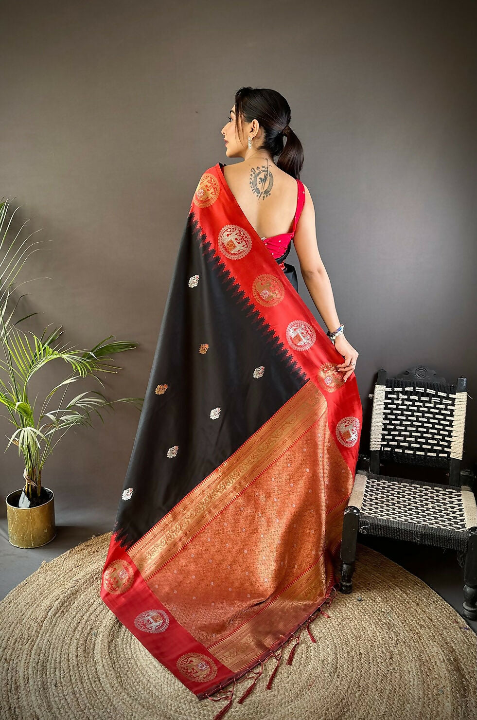 Joban Fashion Red Butti Banarasi Silk Sarees | Swadesiicart