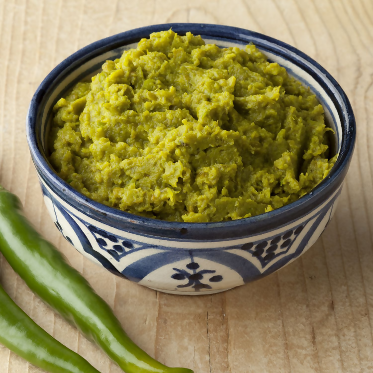 Priya Green Chilli (Sliced) Pickle Without Garlic | Swadesiicart