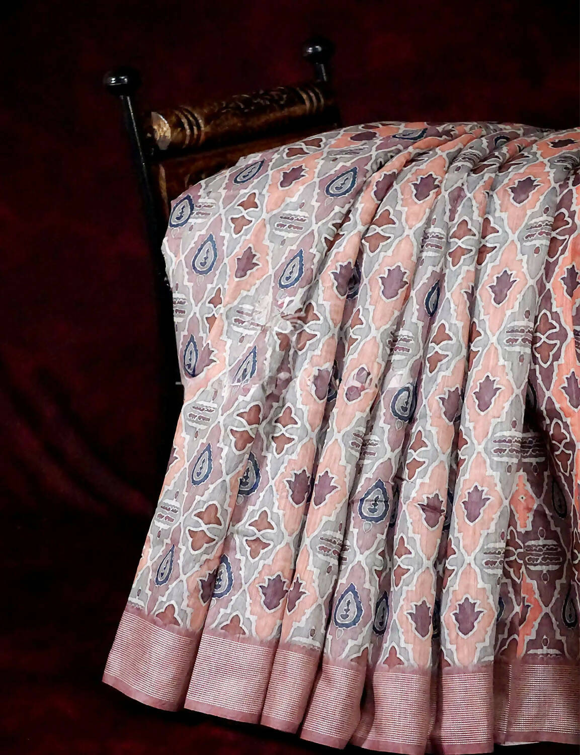 Grey And Peach Colour Ikat Design Semi Chanderi Saree By Gayathri Reddy Designer Studio | Swadesiicart