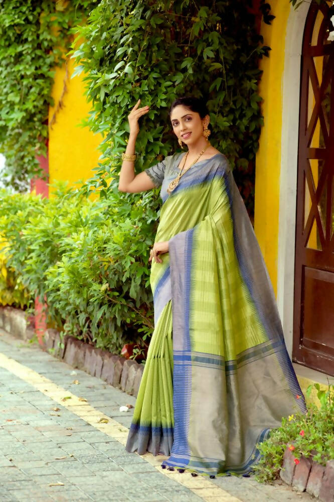 Vishnu Weaves Women's Green South Silk Zari Woven Saree with Unstitched Blouse - Swadesiicart