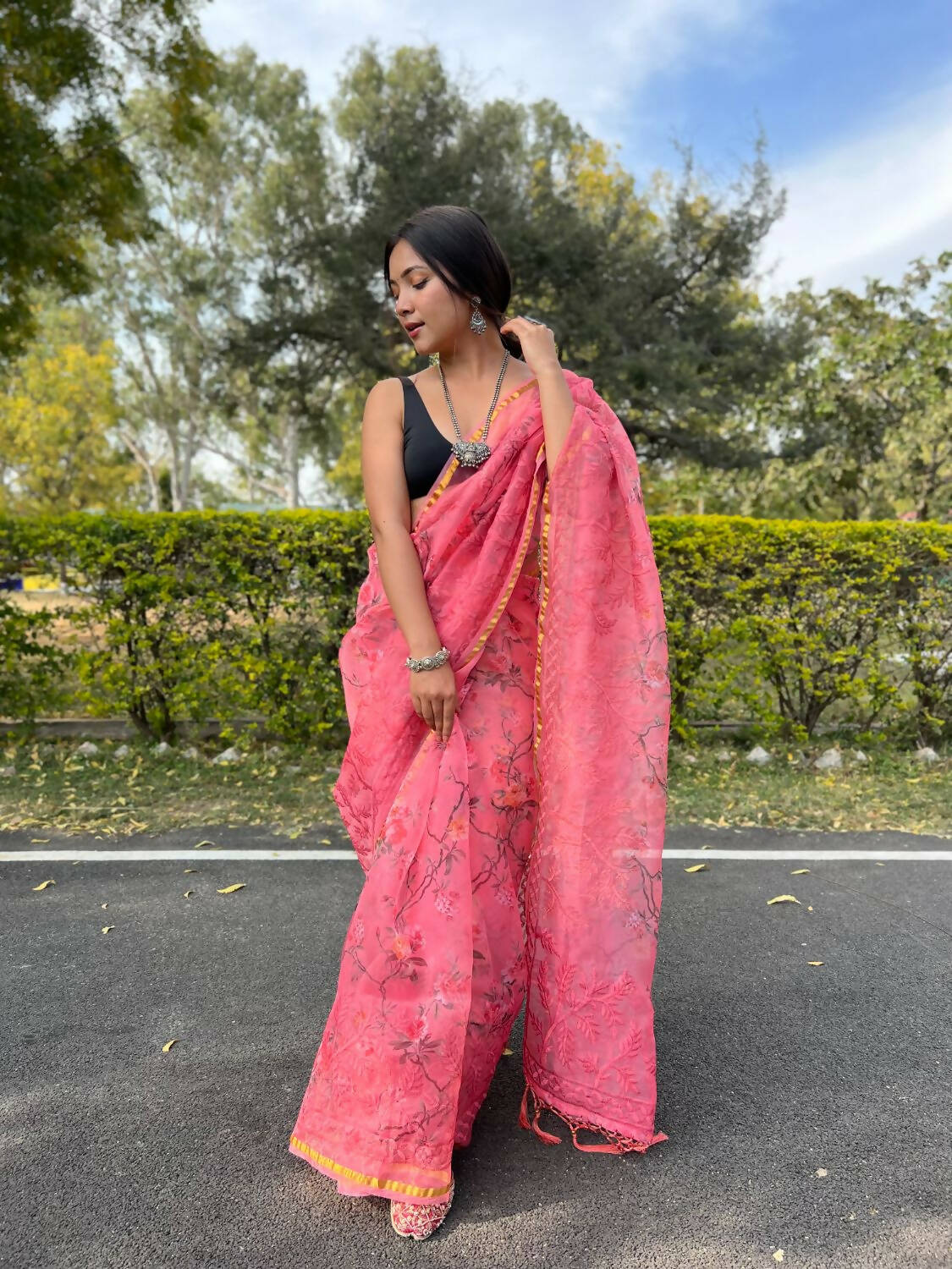 Vamsee Pink Organza Saree - Swadesiicart