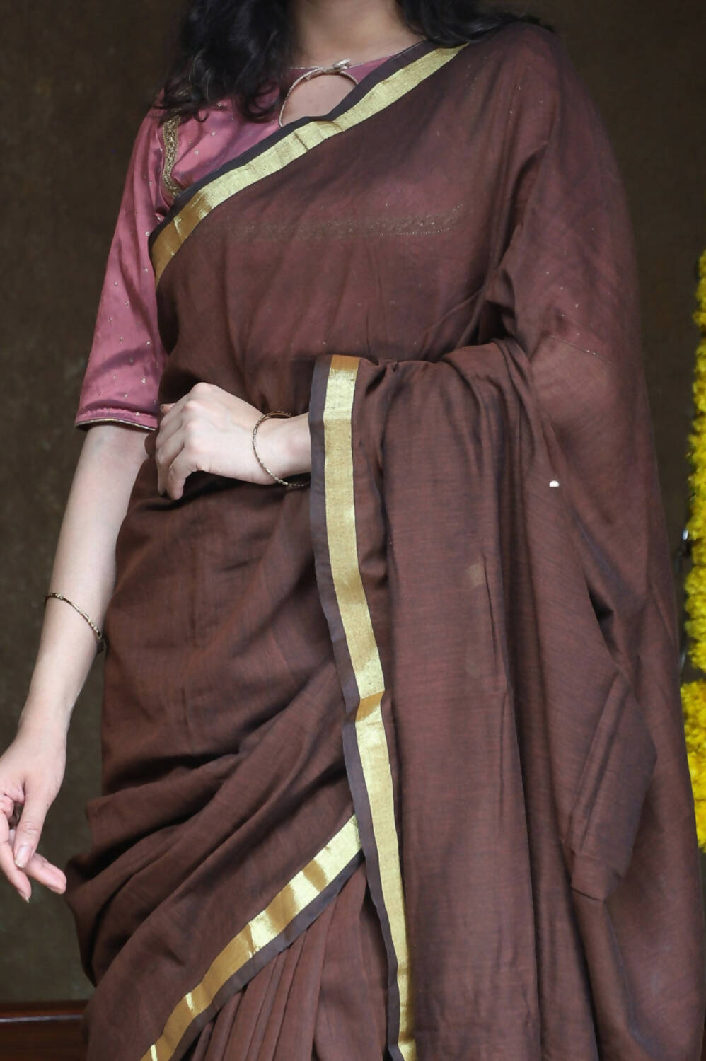 Very Much Indian Pure Cotton Handloom Saree With Intricate Borders - Brown | Swadesiicart