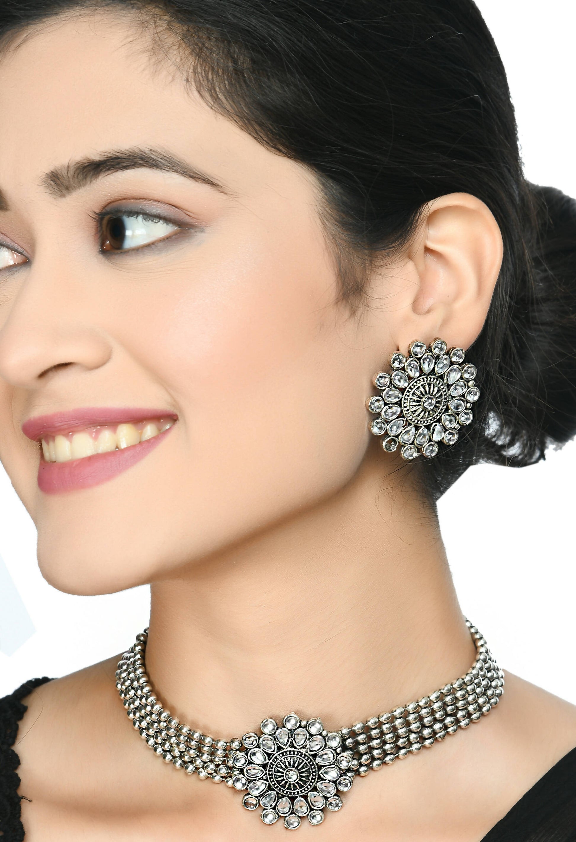 Mominos Fashion Johar Kamal Oxidised Silver-Plated Brass Finish Kundan Choker For Women (Silver) | Swadesiicart
