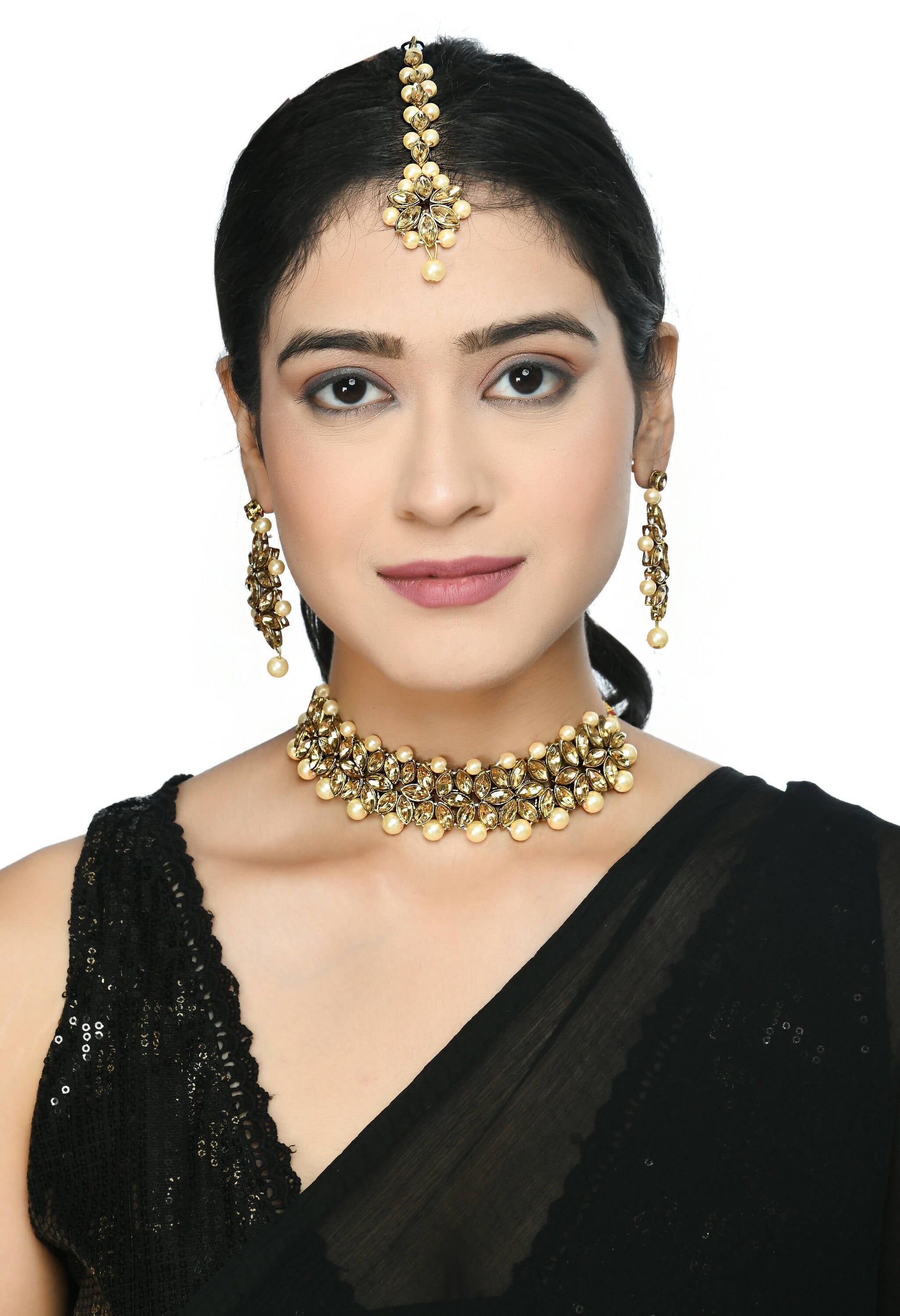 Mominos Fashion Johar Kamal Gold-Polished Brass Finish Kundan/Pearls Choker For Women (Golden) | Swadesiicart