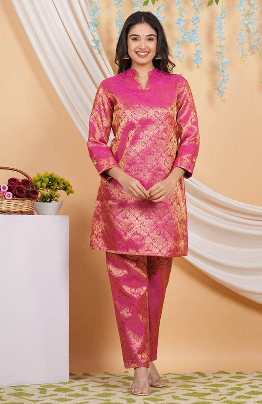 House of RP Women Fuchsia Emblished Jacquard Kurta & Pant Set | Swadesiicart