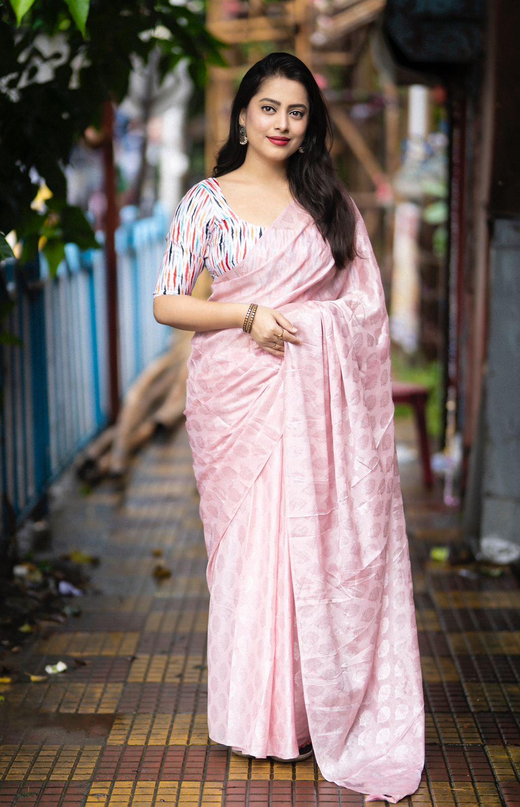 Pink Poly Crepe Ethnic Motifs Saree with Unstitched Blouse - Hiral Fashion | Swadesiicart