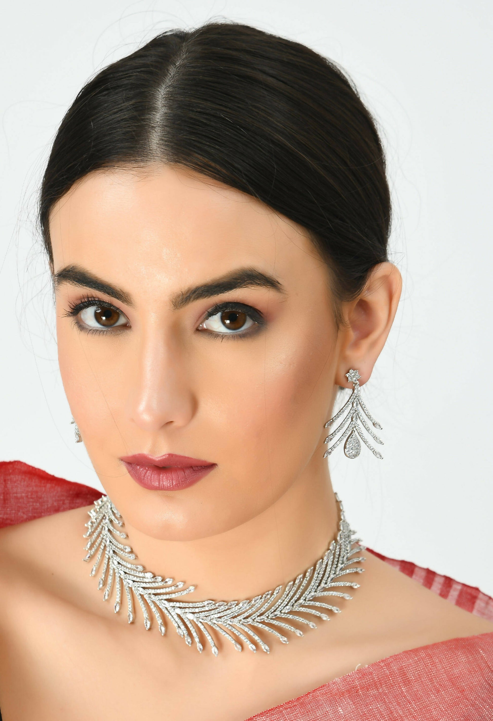 Mominos Fashion Johar Kamal Silver-Plated American Diamond White Choker Set | Swadesiicart