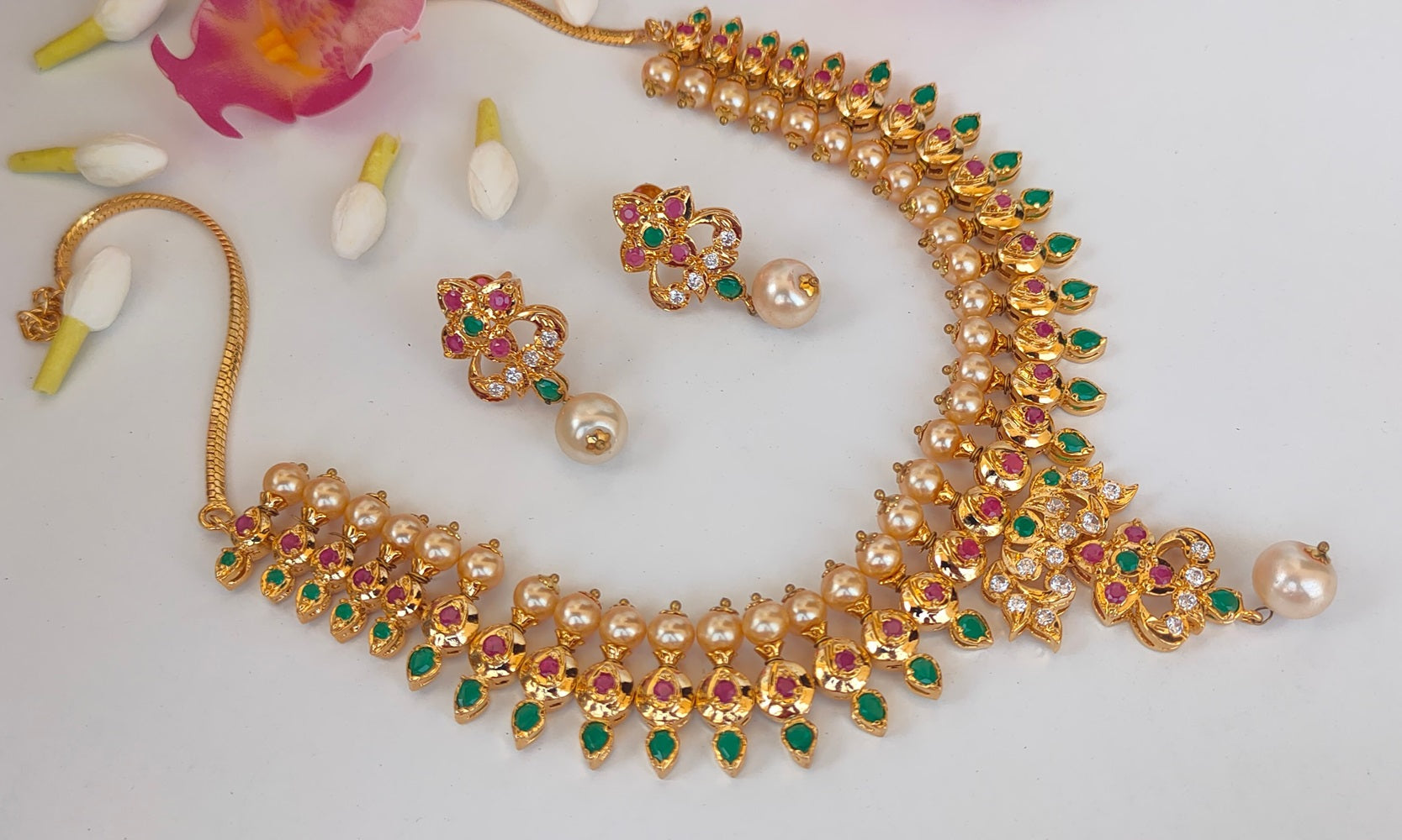 Multicolor Uncuts Bridal Jewelry With Earrings - Swadesiicart
