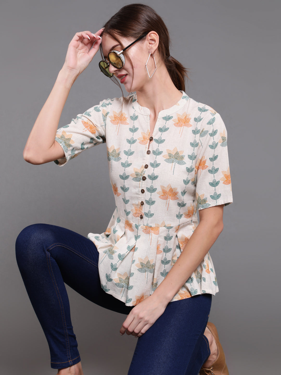 Antaran Off White Cotton Printed Cotton Flex Tunic With Box Pleat - Swadesiicart