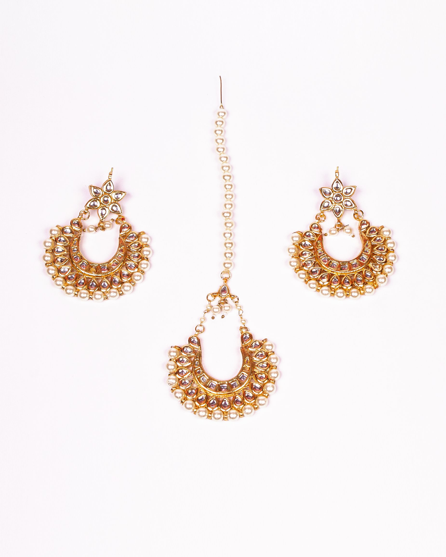 Gold-Polished Alloy Pearl And Kundan Choker Necklace Set - The Pari | Swadesiicart