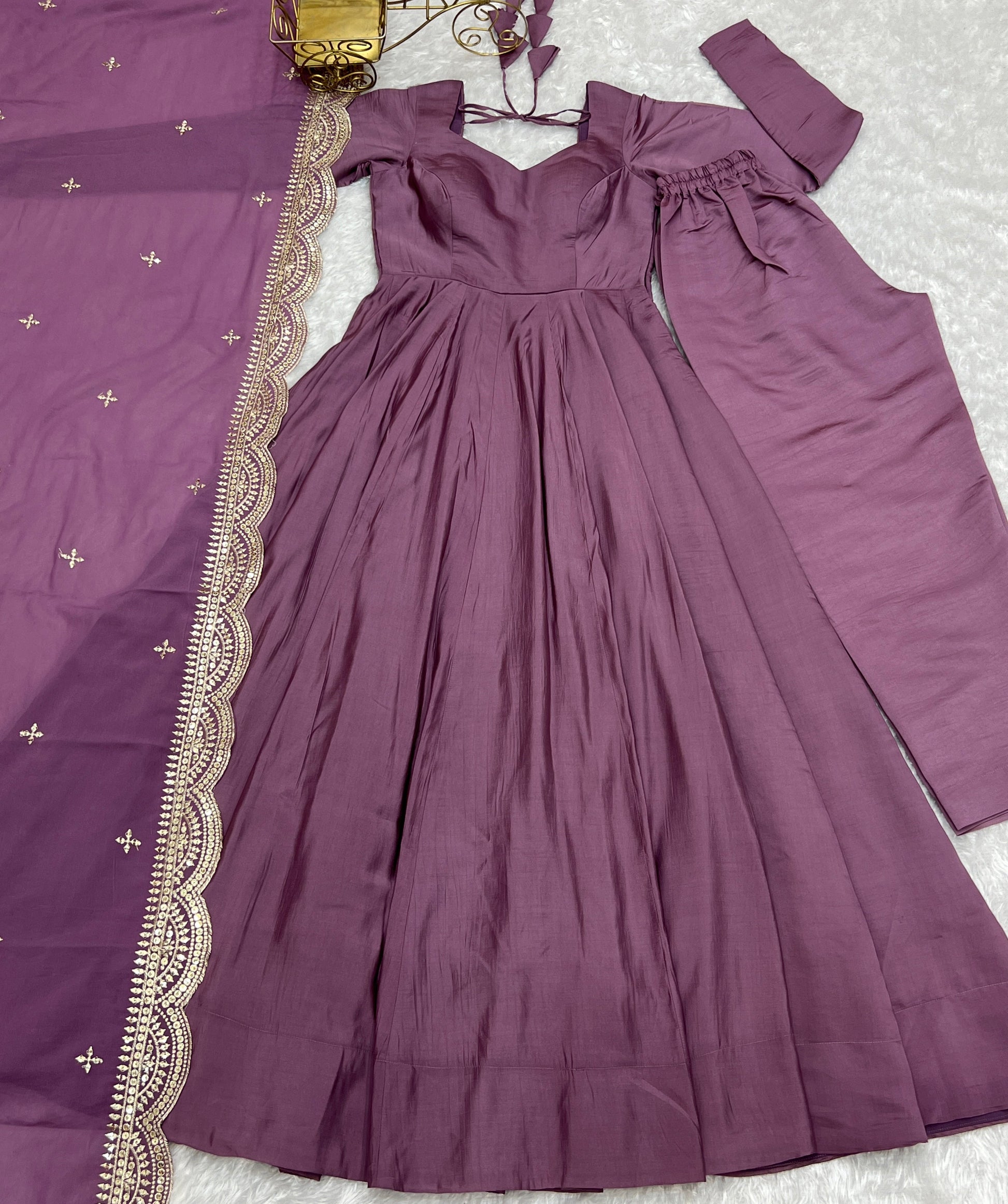 Lorenvalley Fashion Mauve Pure Roman Silk Chanderi Fabric Fully Flared Anarkali Pant With Dupatta Set - Mauve | Swadesiicart