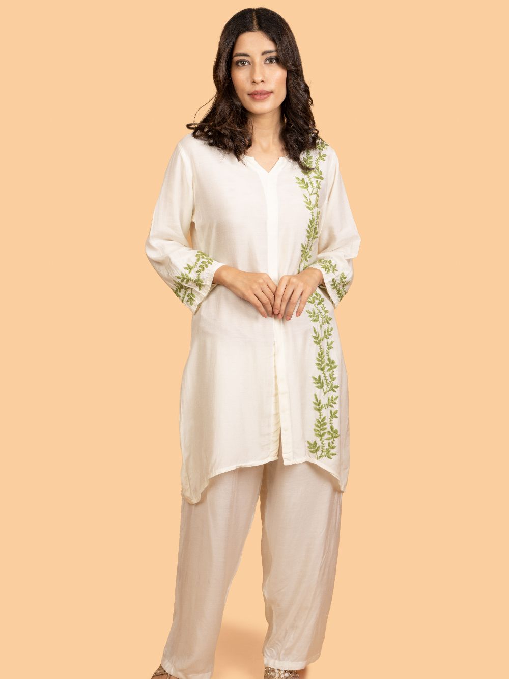 Gharana India Pure Muslin Short Chikankari Kurta | Swadesiicart