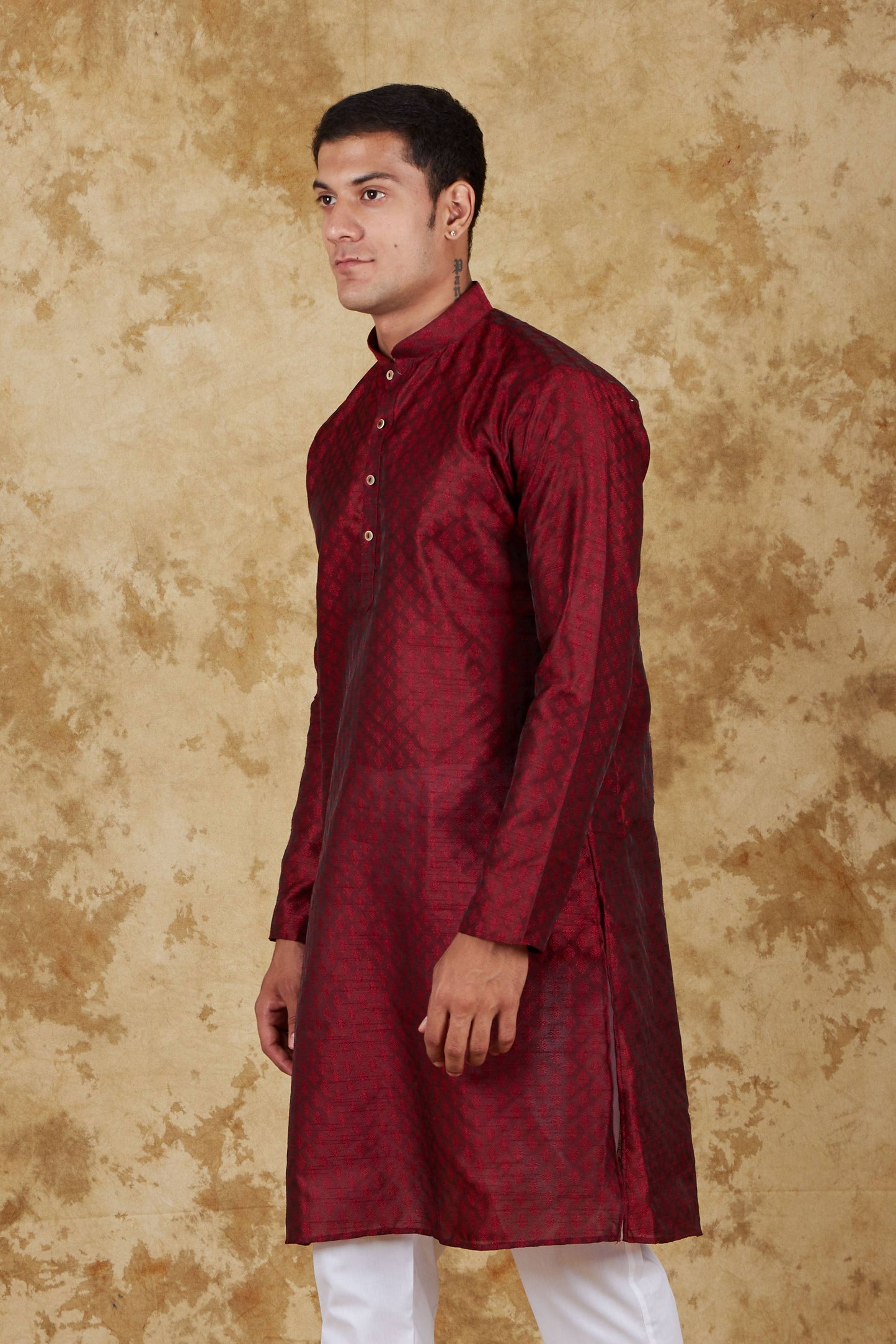 Bluesaanchi Men's Maroon Banarasi Silk Kurta Set | Swadesiicart