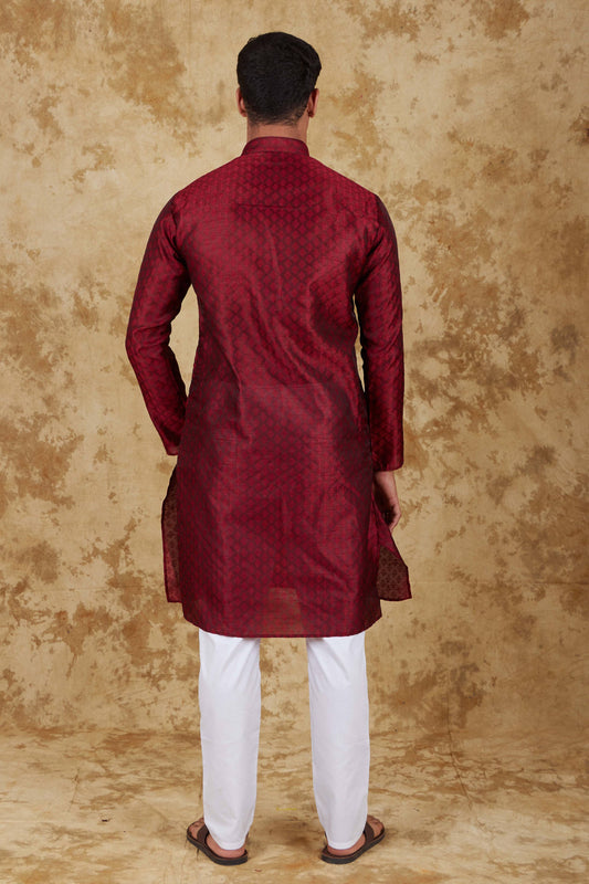 Bluesaanchi Men's Maroon Banarasi Silk Kurta Set | Swadesiicart