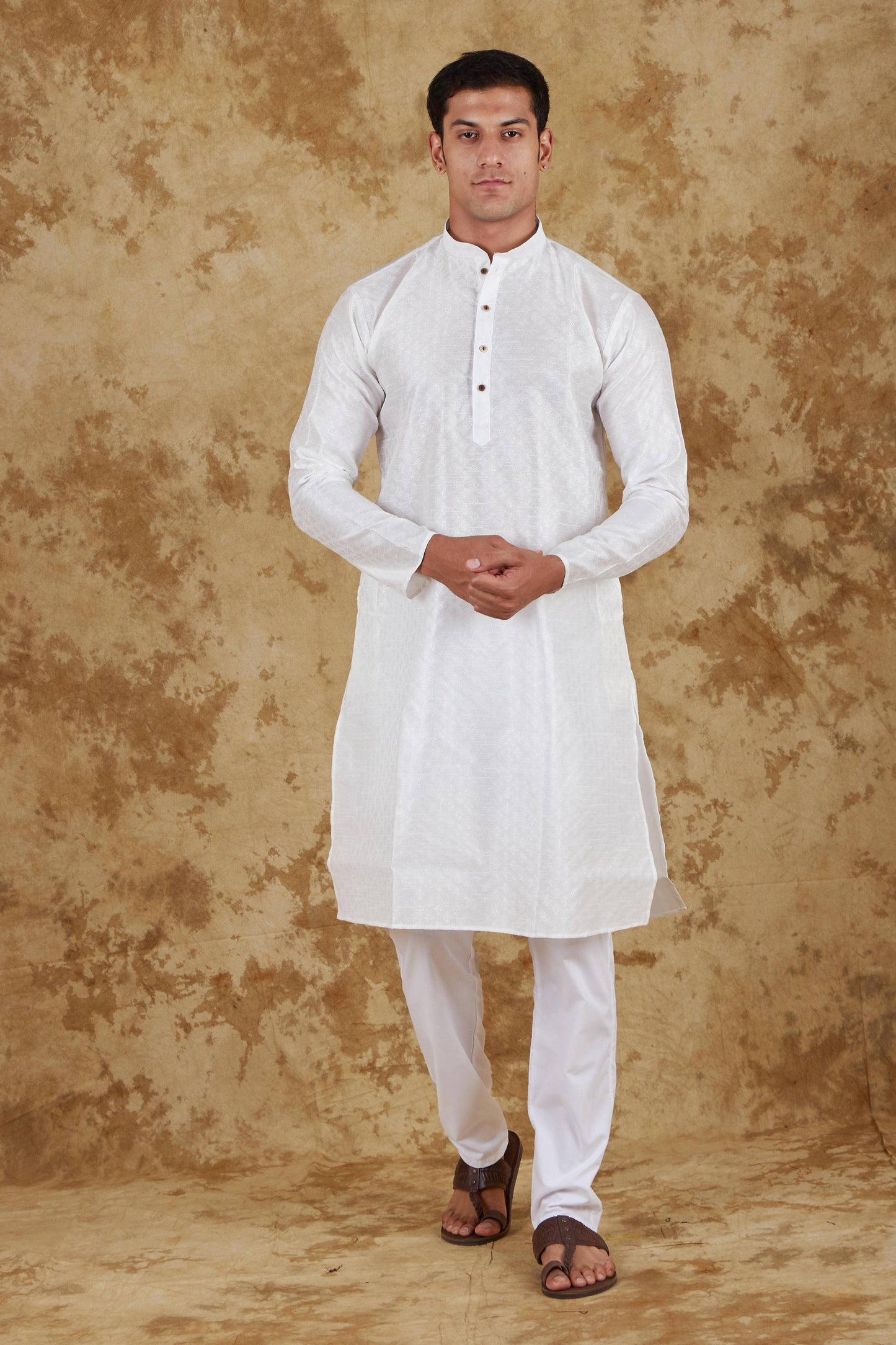Bluesaanchi Men's White Banarasi Silk Kurta Set | Swadesiicart