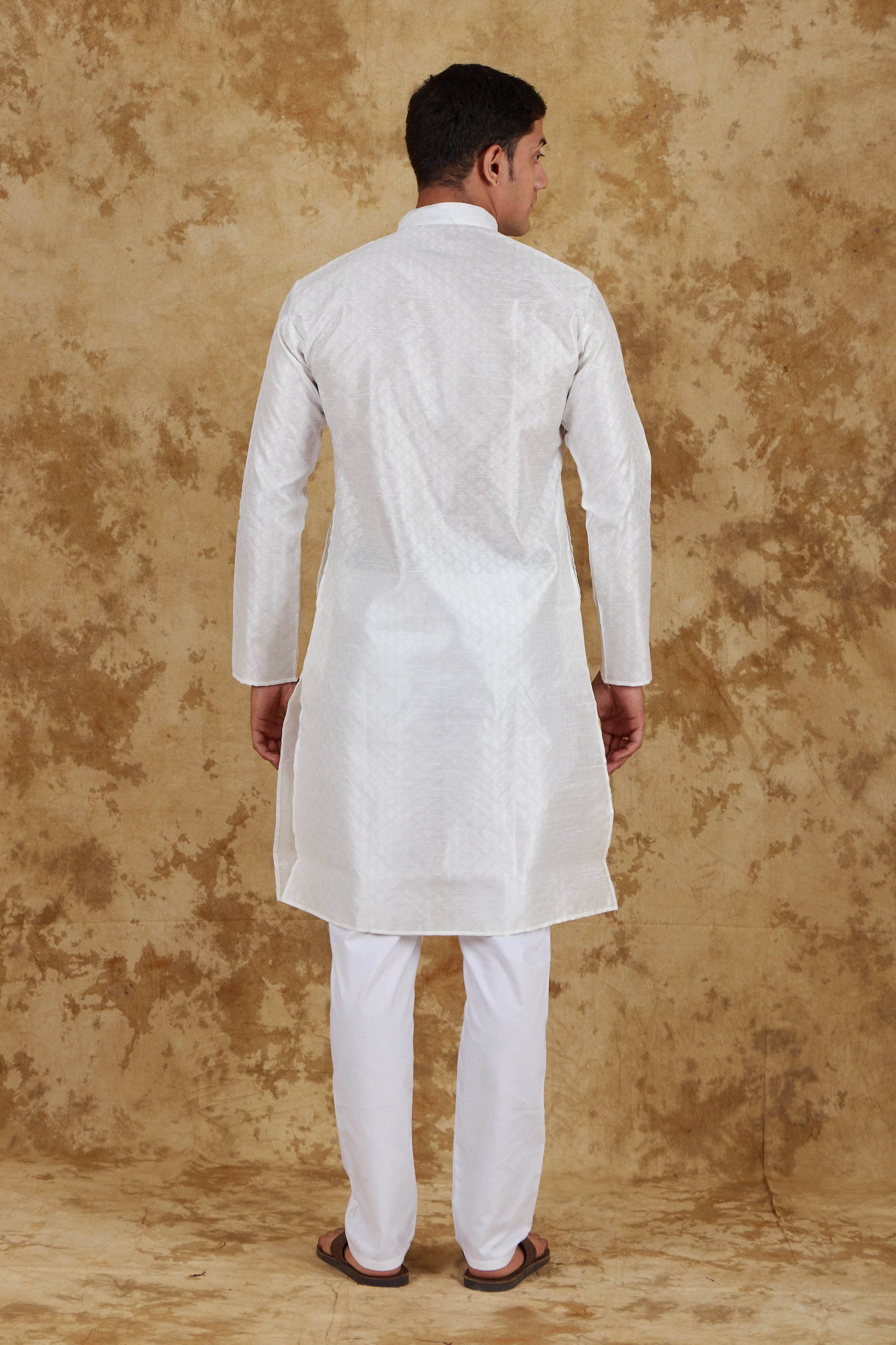 Bluesaanchi Men's White Banarasi Silk Kurta Set | Swadesiicart