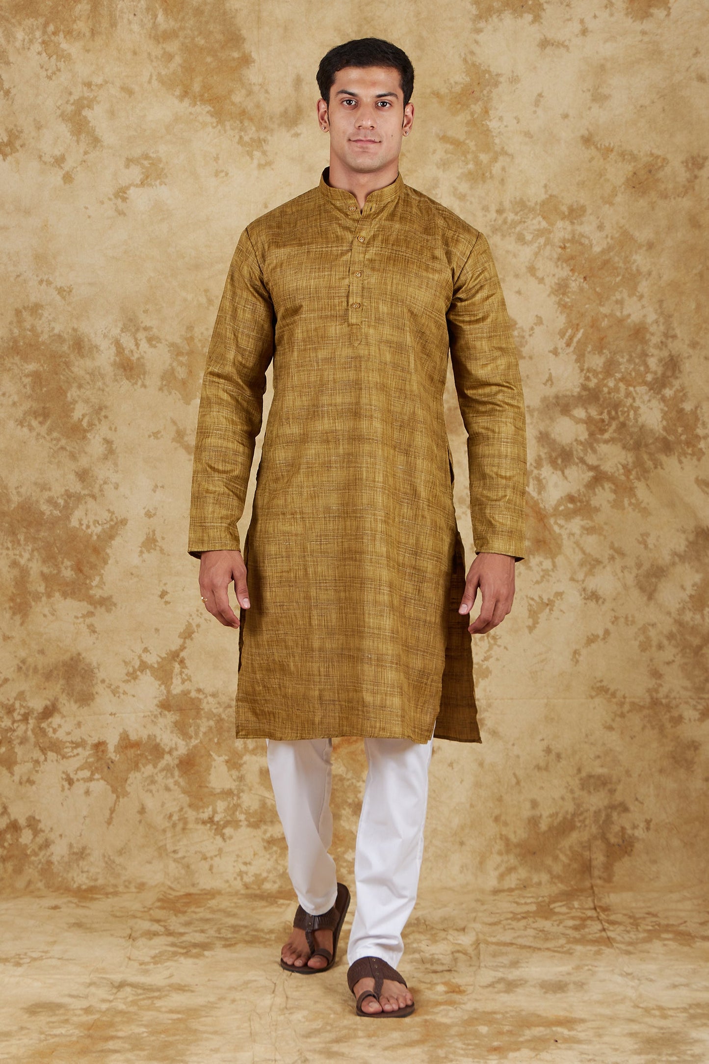 Bluesaanchi Men's Mustard Textured Kurta Set | Swadesiicart