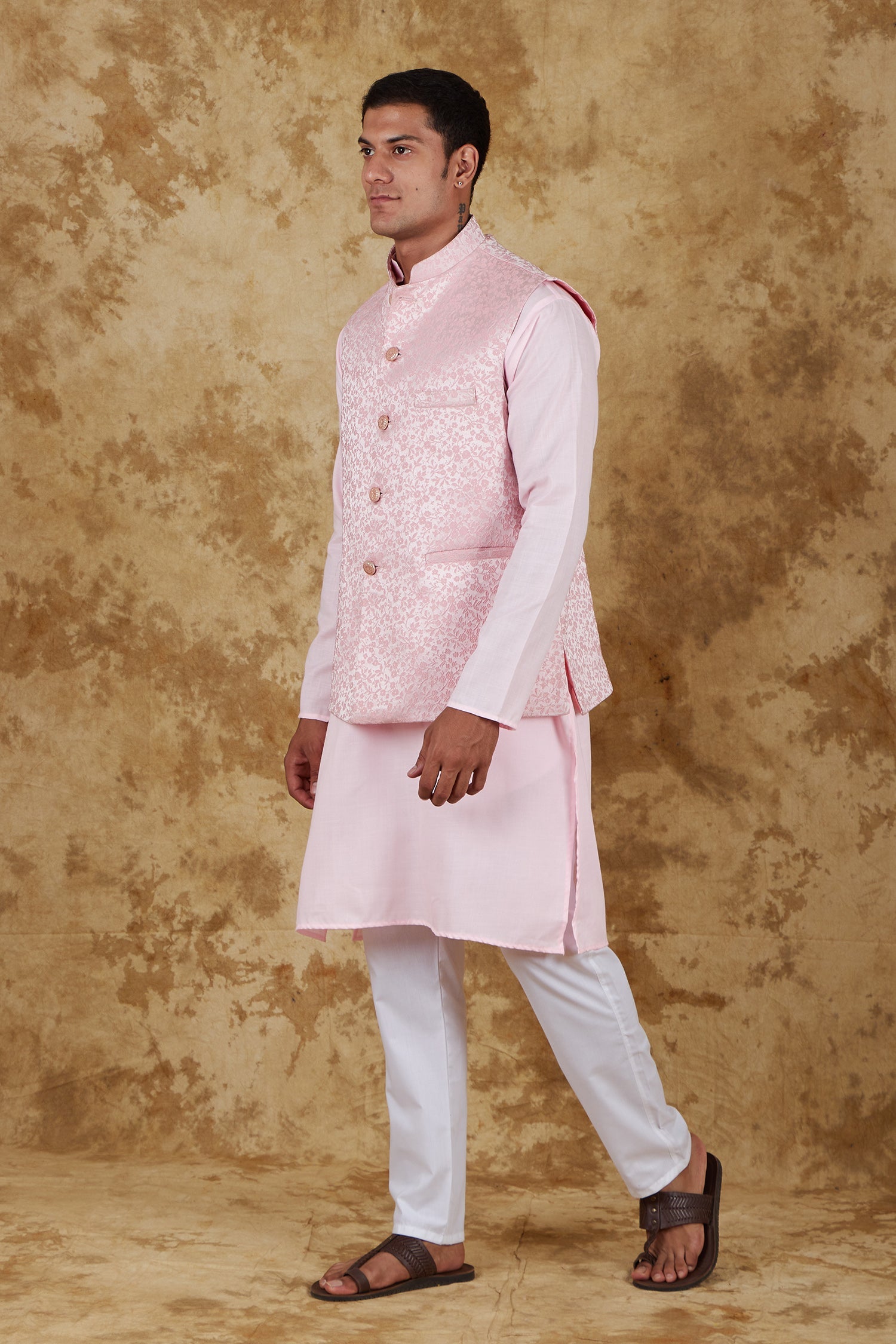 Bluesaanchi Men's Jacquard Misty Rose Waistcoat Kurta Pajama Set | Swadesiicart