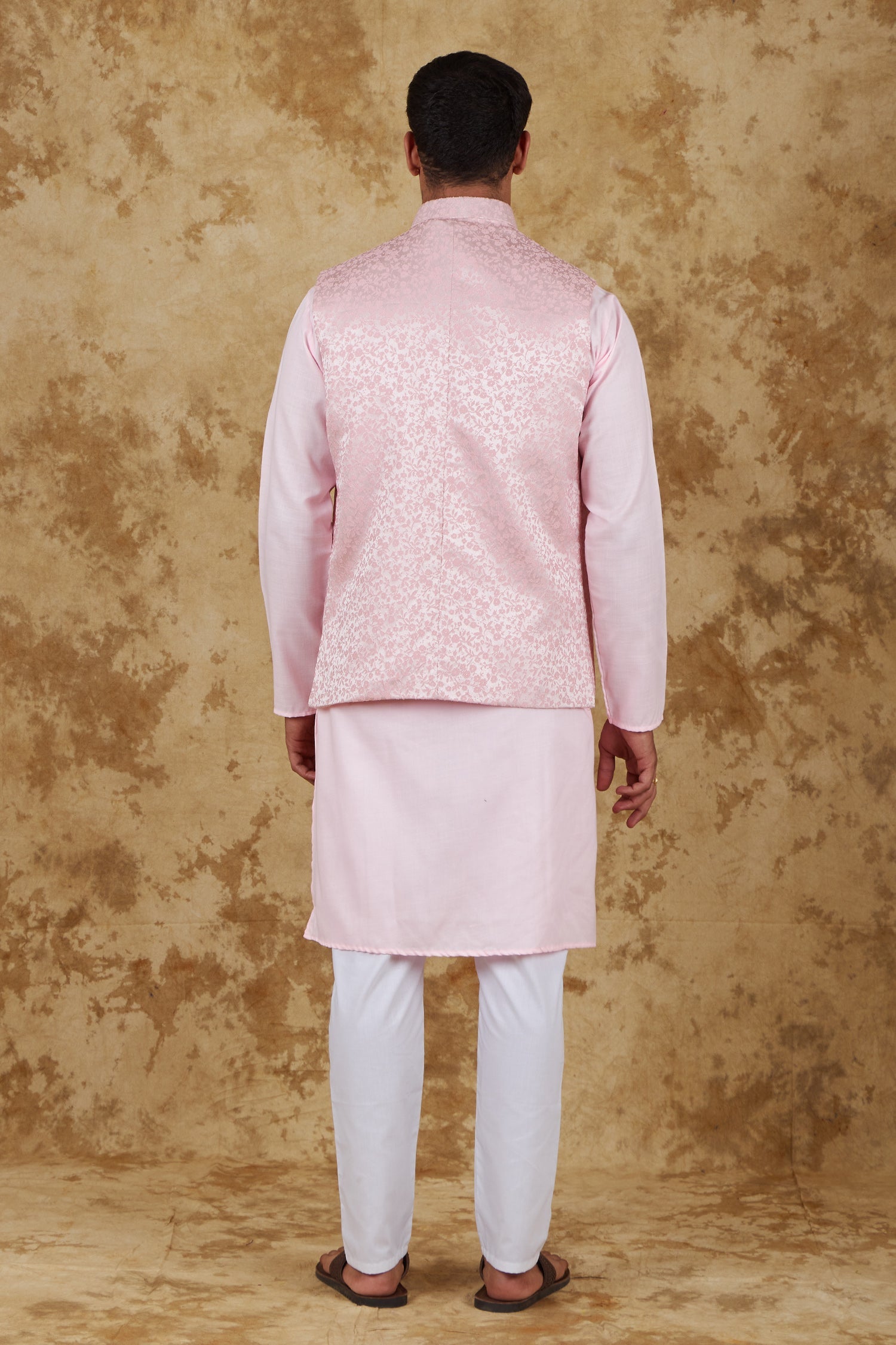 Bluesaanchi Men's Jacquard Misty Rose Waistcoat Kurta Pajama Set | Swadesiicart