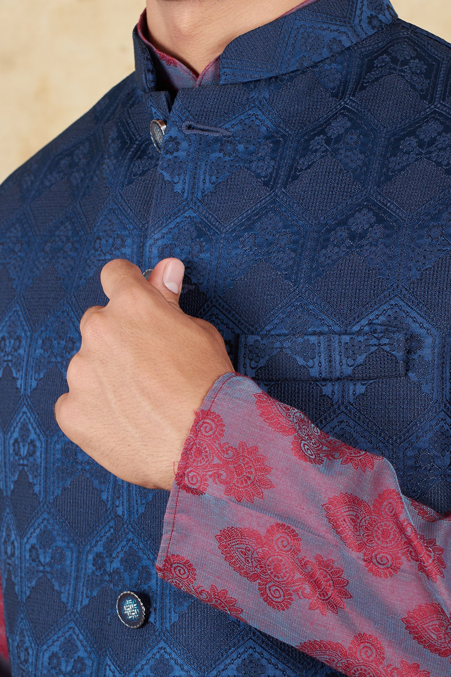Bluesaanchi Men's Jacquard Rose Red With White Waistcoat Kurta Pajama Set | Swadesiicart