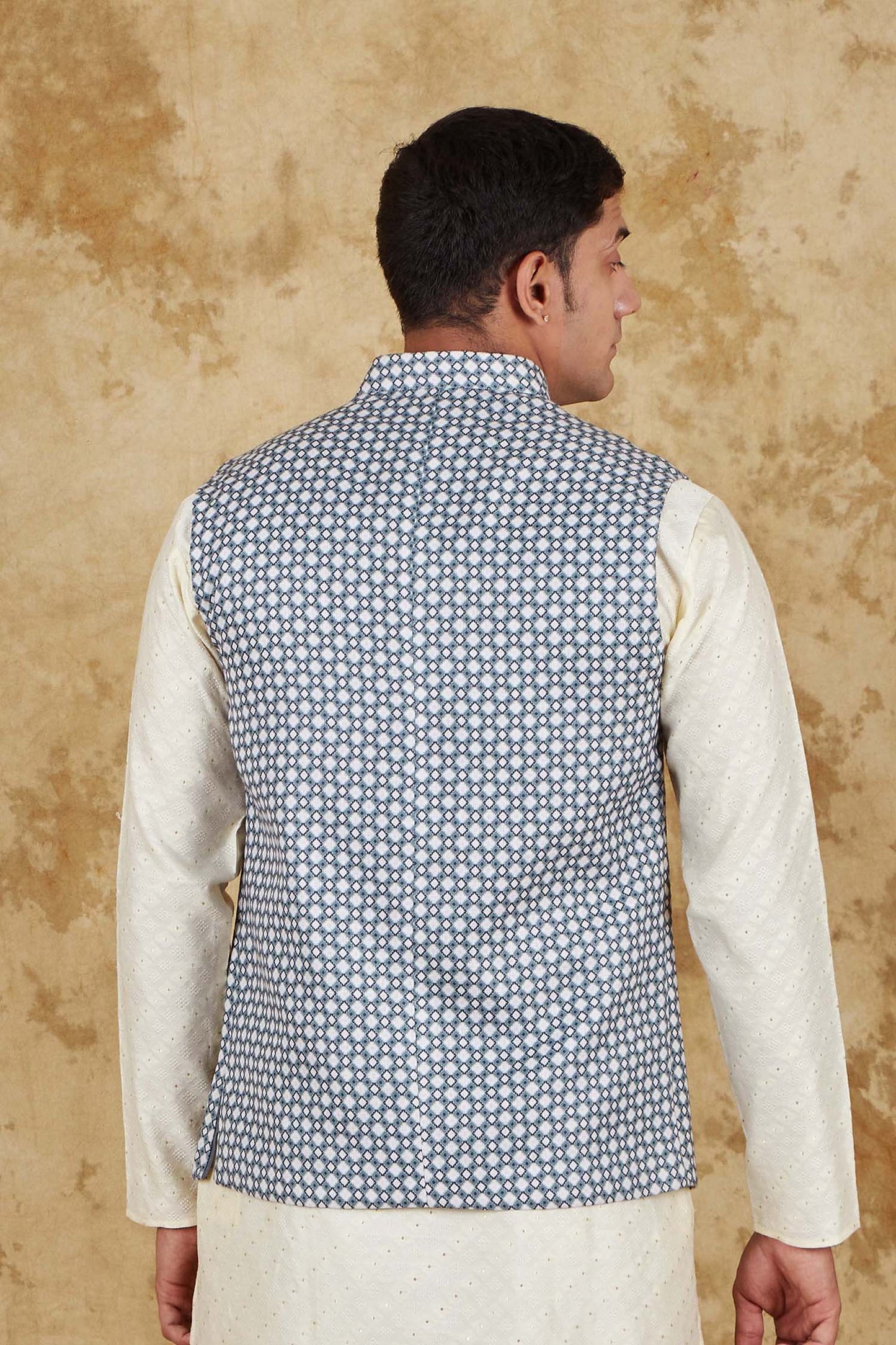 Bluesaanchi Men's Cream Waistcoat | Swadesiicart