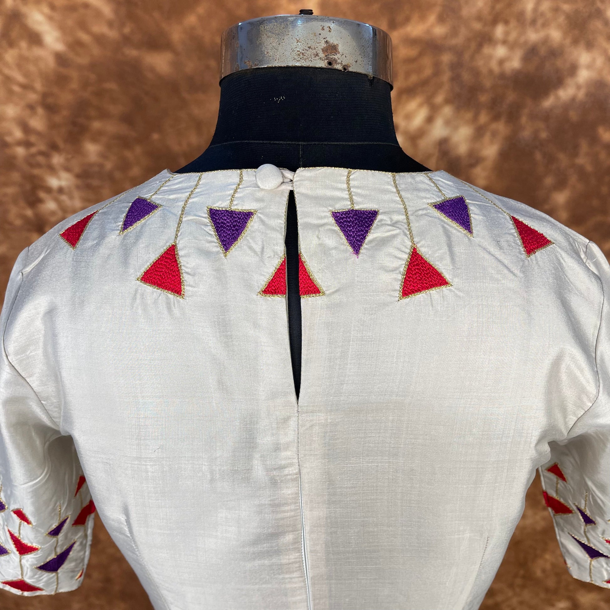 Silk Triangle Cream Coloured Silk Ready to Wear Blouse - kapda Tailor | Swadesiicart