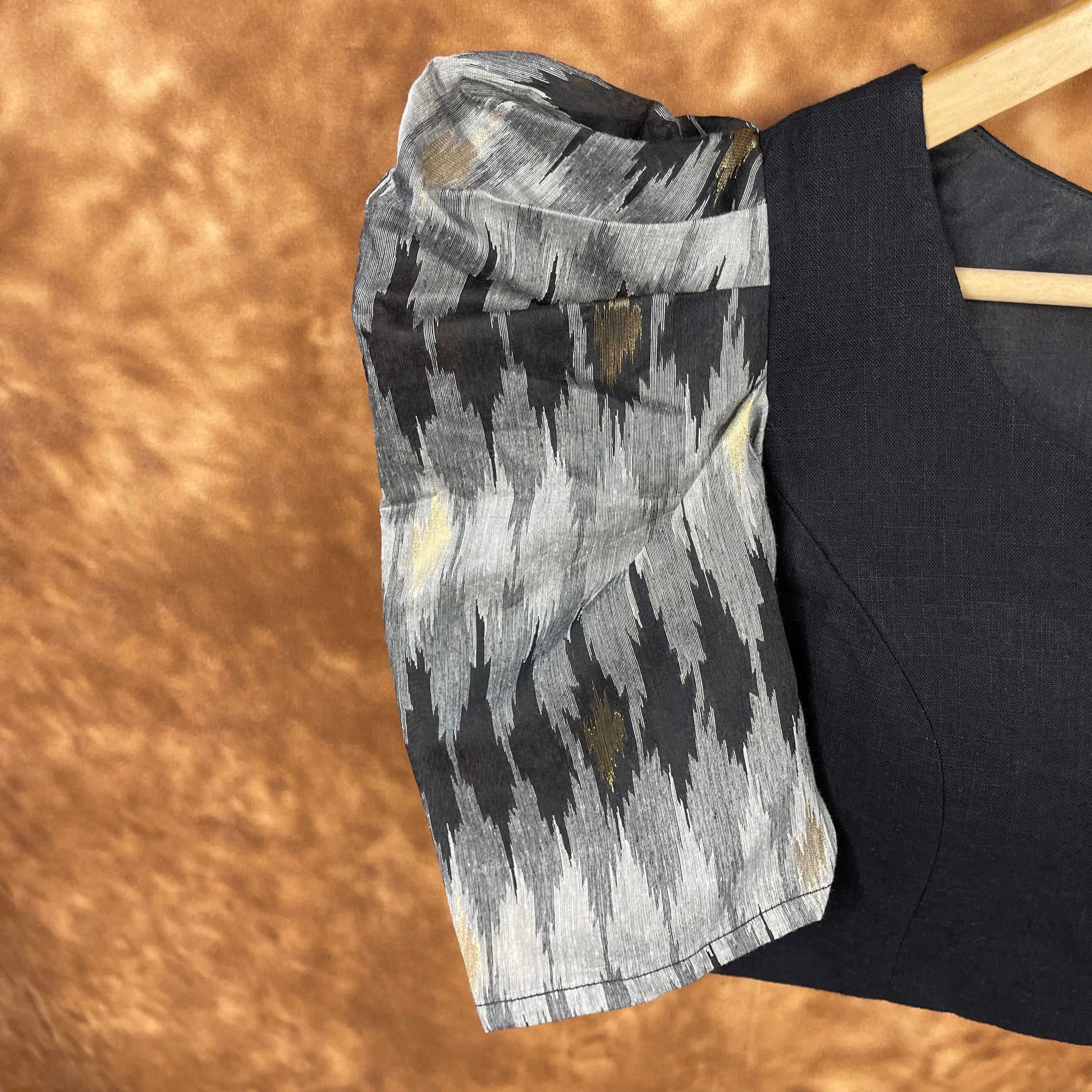 Aurora Black Black Coloured Cotton / Chanderi Ready to Wear Blouse - kapda Tailor | Swadesiicart