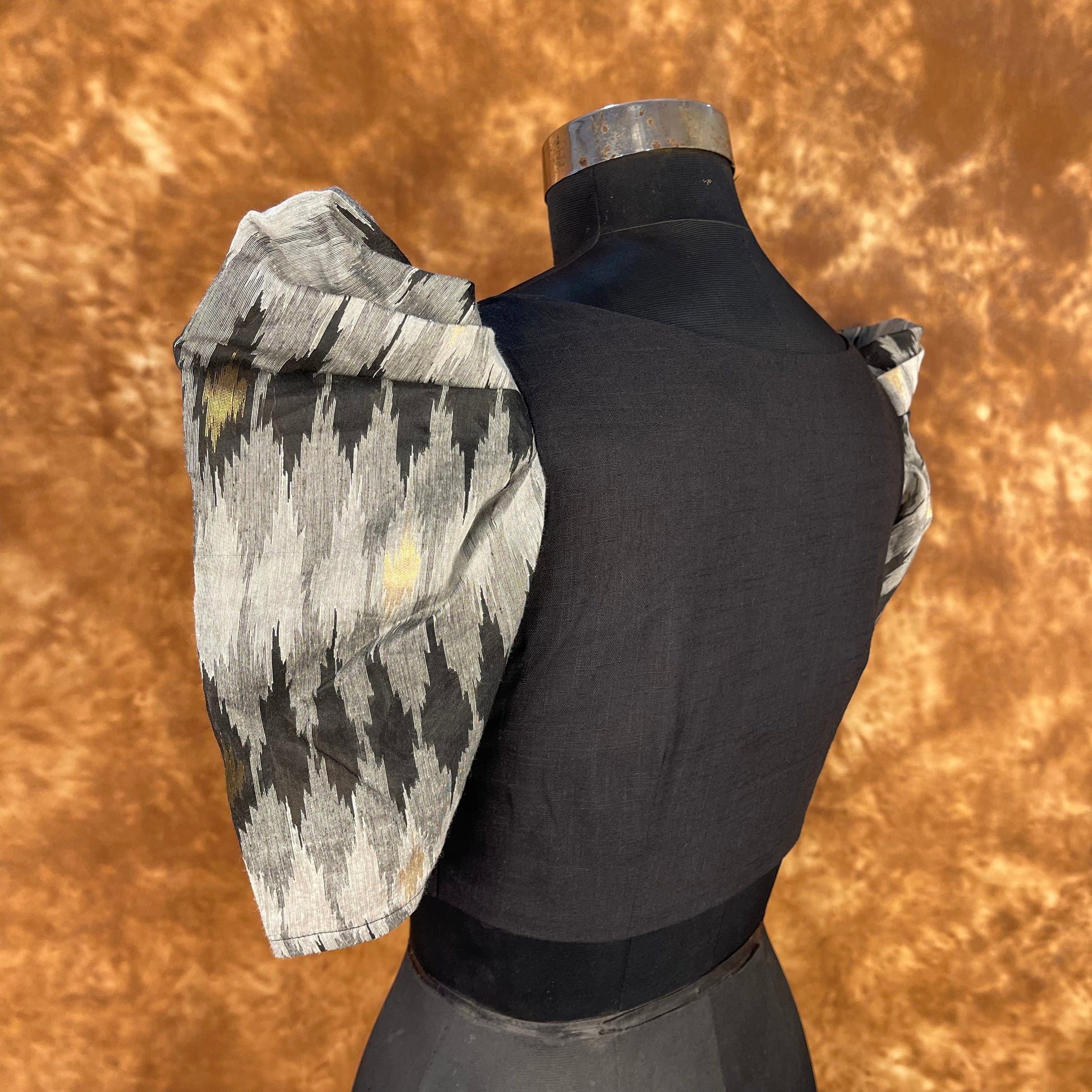 Aurora Black Black Coloured Cotton / Chanderi Ready to Wear Blouse - kapda Tailor | Swadesiicart