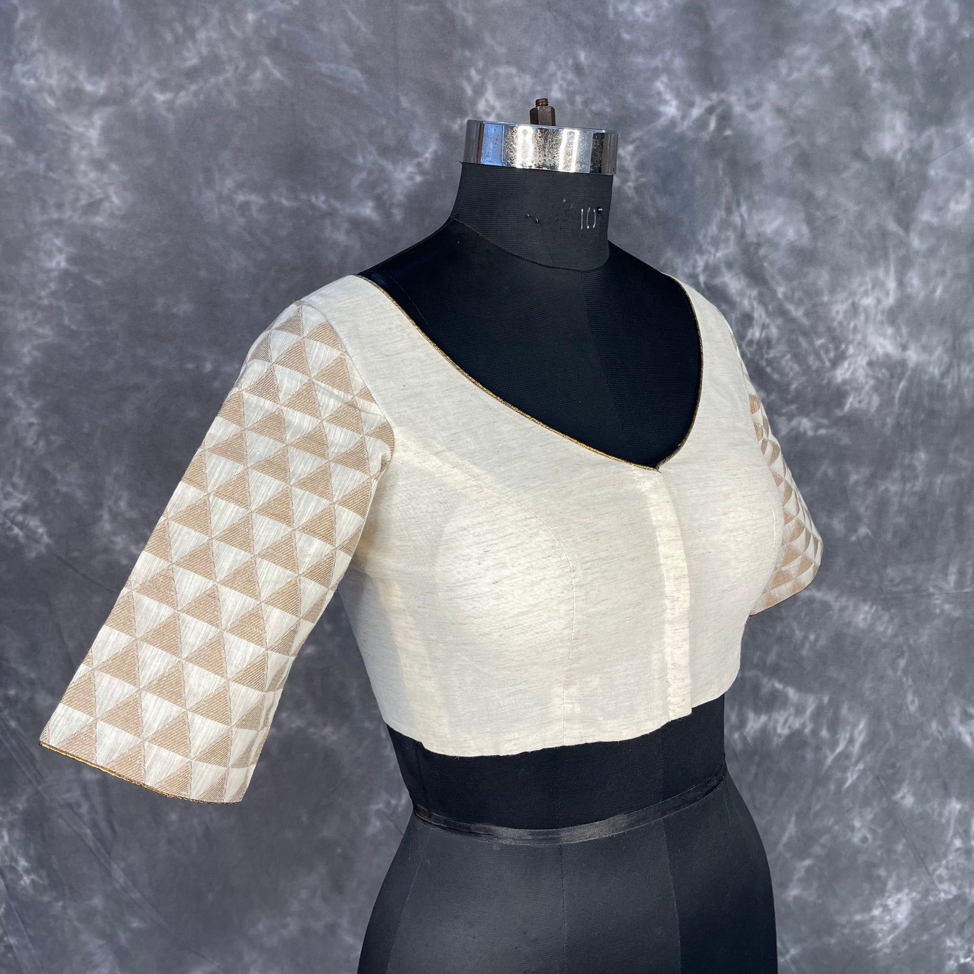 Barf Ki Saugat Cream Coloured Chanderi Cotton & Chanderi Broket Ready to Wear Blouse - kapda Tailor | Swadesiicart