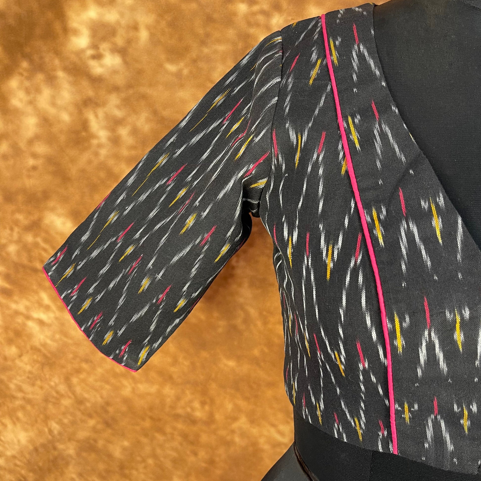 Ikat Riwayaat Black Coloured Ikat Cotton Ready to Wear Blouse - kapda Tailor | Swadesiicart
