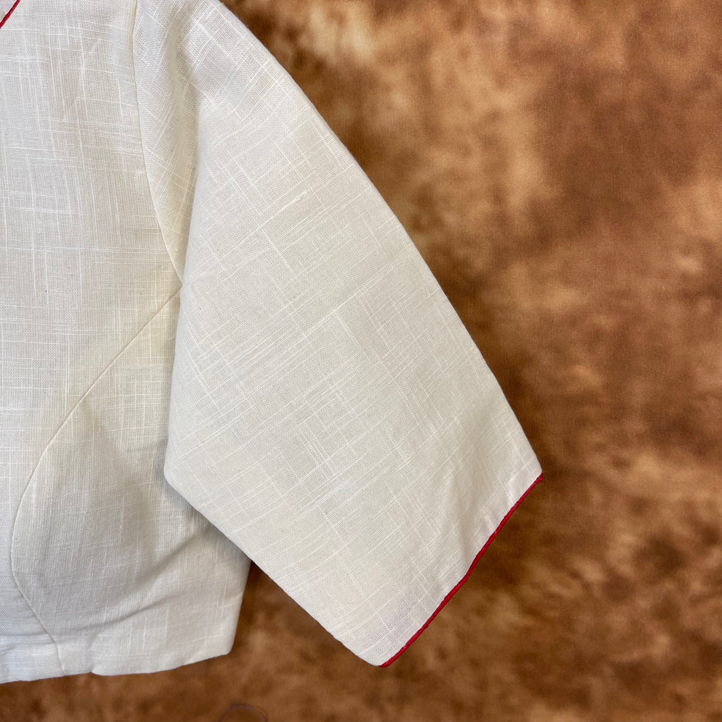 Butterfly Nector Off White Coloured Slub Cotton Ready to Wear Blouse - kapda Tailor | Swadesiicart