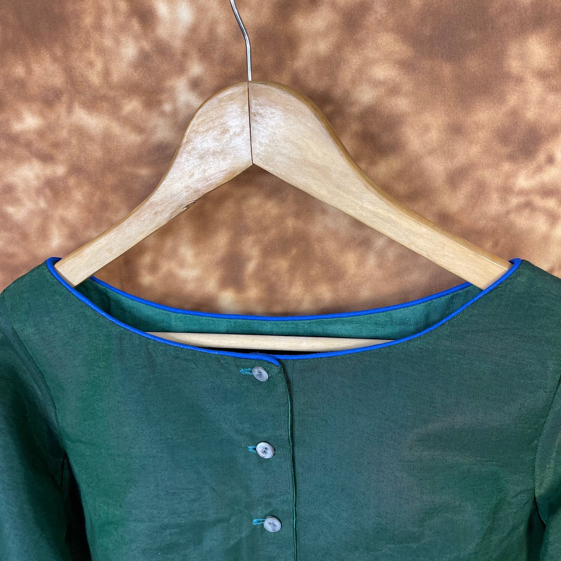 Hari Bhari Zindagi Green Coloured Chanderi Ready to Wear Blouse - kapda Tailor | Swadesiicart